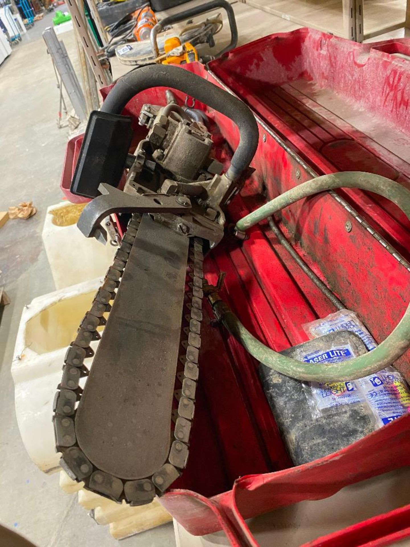 ICS Hydraulic Concrete Chain Saw w/ Case - Image 4 of 10