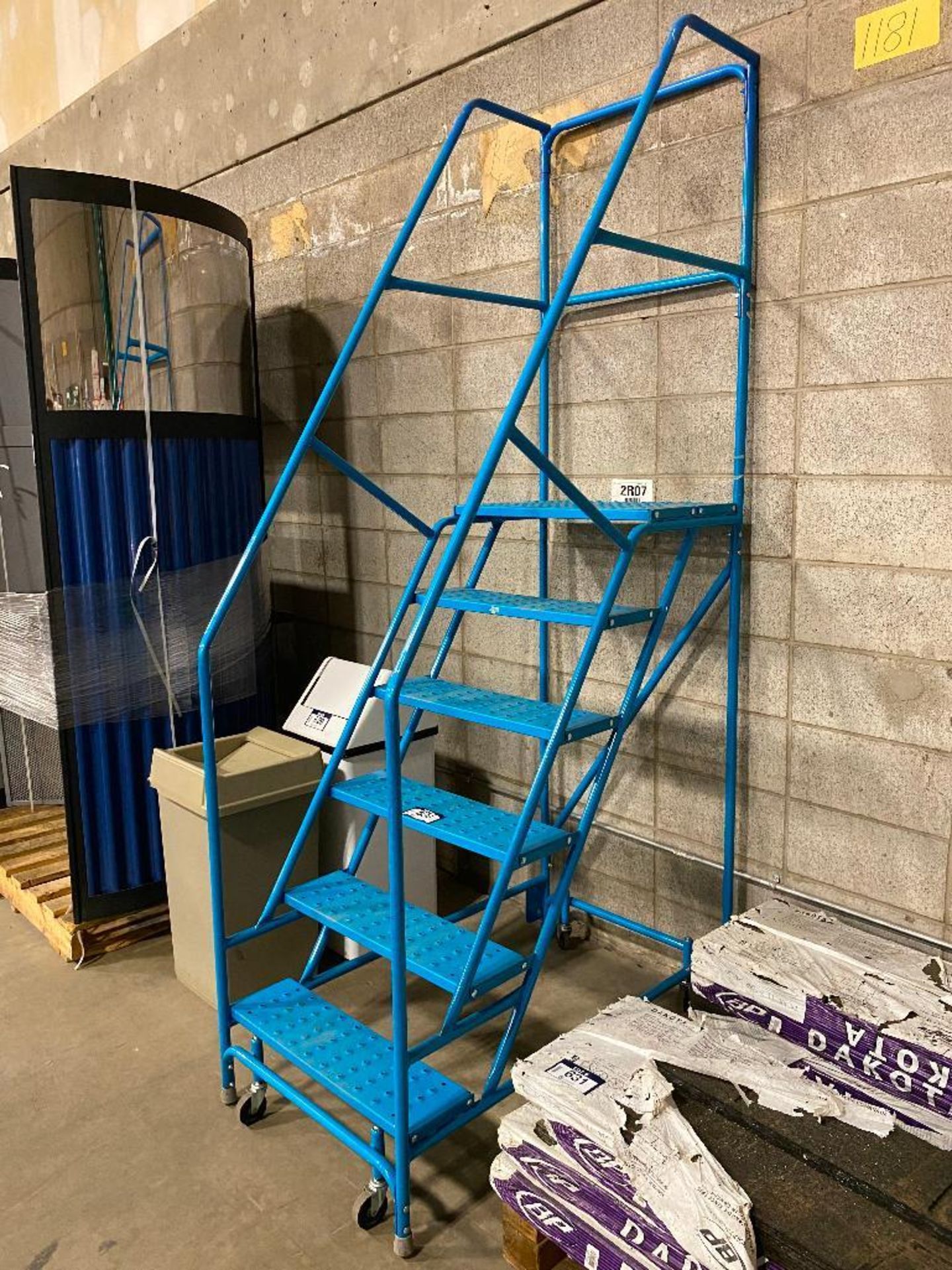 6-Step Mobile Warehouse Stairs - Image 2 of 2