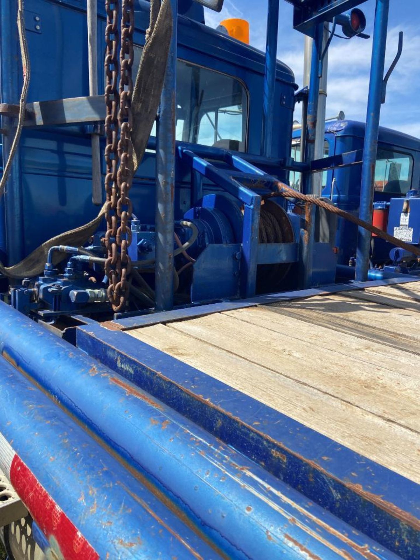 1989 Western Star 4964F Tandem Axle Bed Truck. VIN 2WLPDCCH2KK925920. - Image 5 of 6