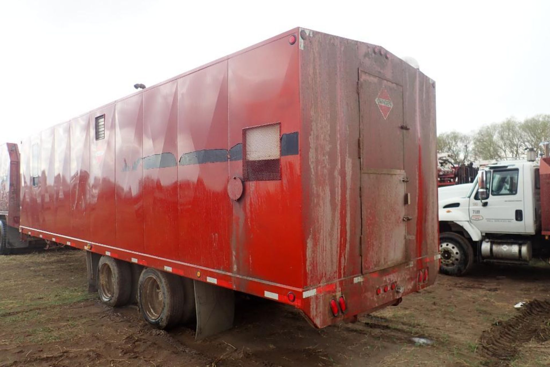 2006 Trailer Mounted Tandem Axle Doghouse, VIN MWS2010004. - Image 3 of 13