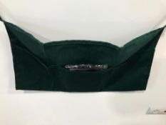 FOREST GREEN THREE POCKET CHANGE APRON, JOHNSON ROSE 30971 - LOT OF 12 - NEW