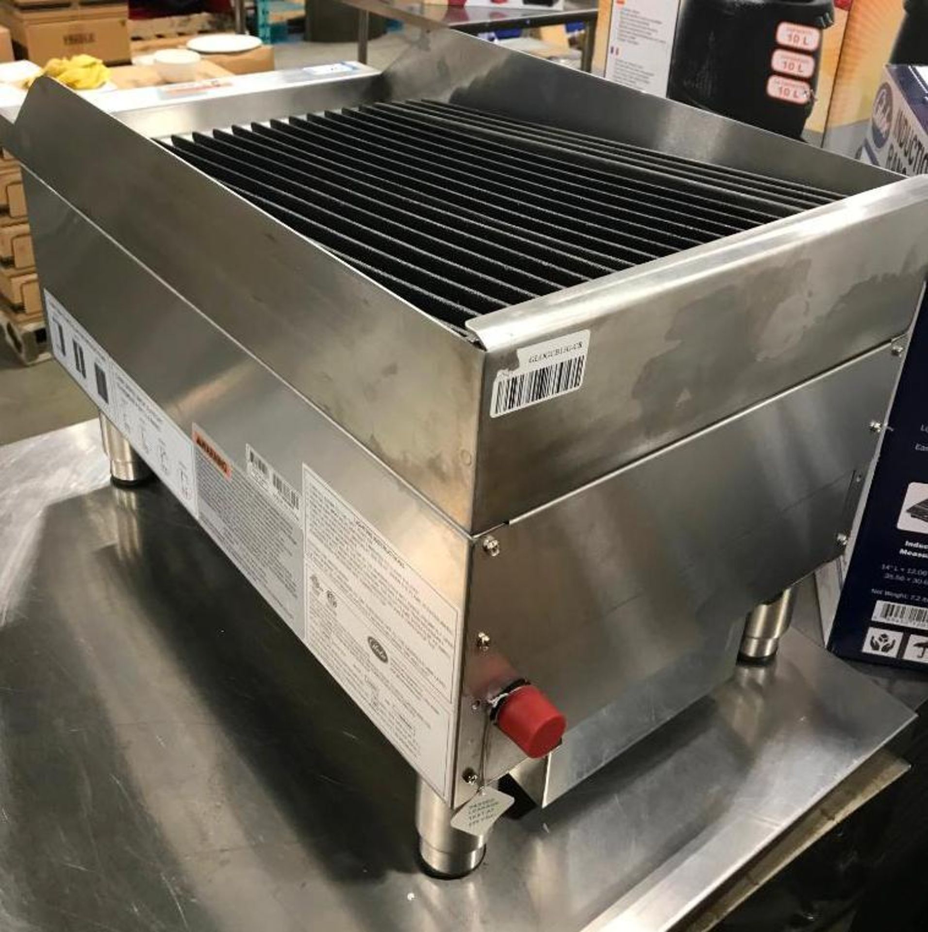 GLOBE GCB15G - 15" GAS CHARBROILER - 40,000 BTU - Image 7 of 9