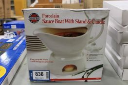 GRAVY BOAT WITH CANDLE WARMER STAND