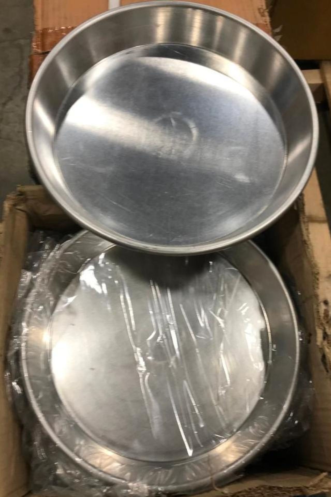 TWO CASE OF 10" PIZZA PANS - 48 PANS PER CASE - NEW - Image 3 of 3