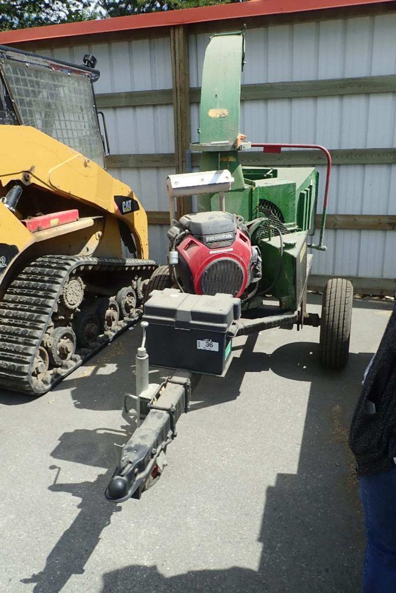 Silky S/A Wood Chipper w/ Honda GX690 Gas Engine.