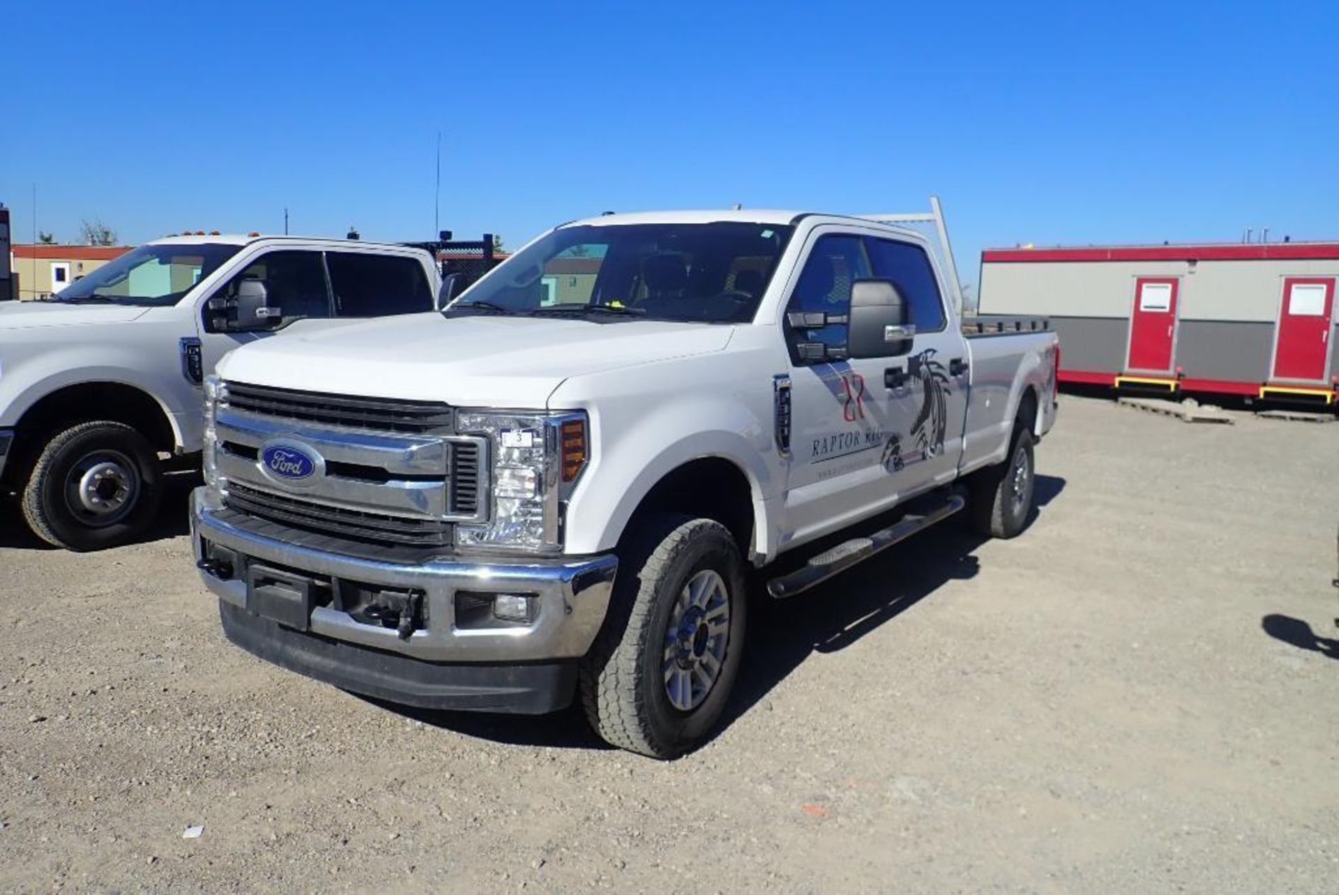 2019 Ford F350 SD XLT FX4 Super Crew Cab 4x4 Pickup Truck. VIN 1FT8W3B61KEF26034.