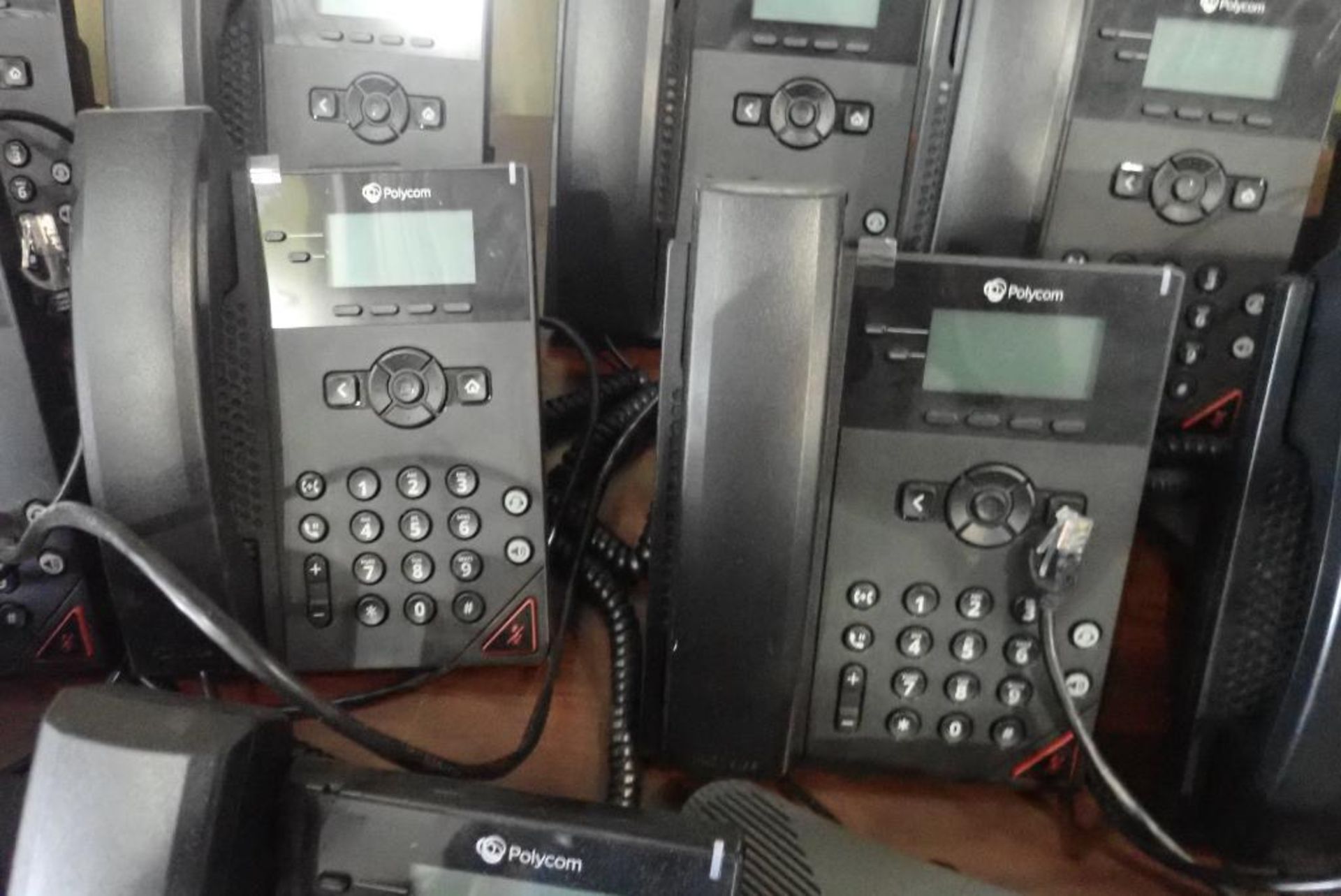 Lot of 35 Polycom & Cisco IP Handsets, Polycom SoundStation IP5000 & Cisco IP7936 Conference Phones. - Image 4 of 4