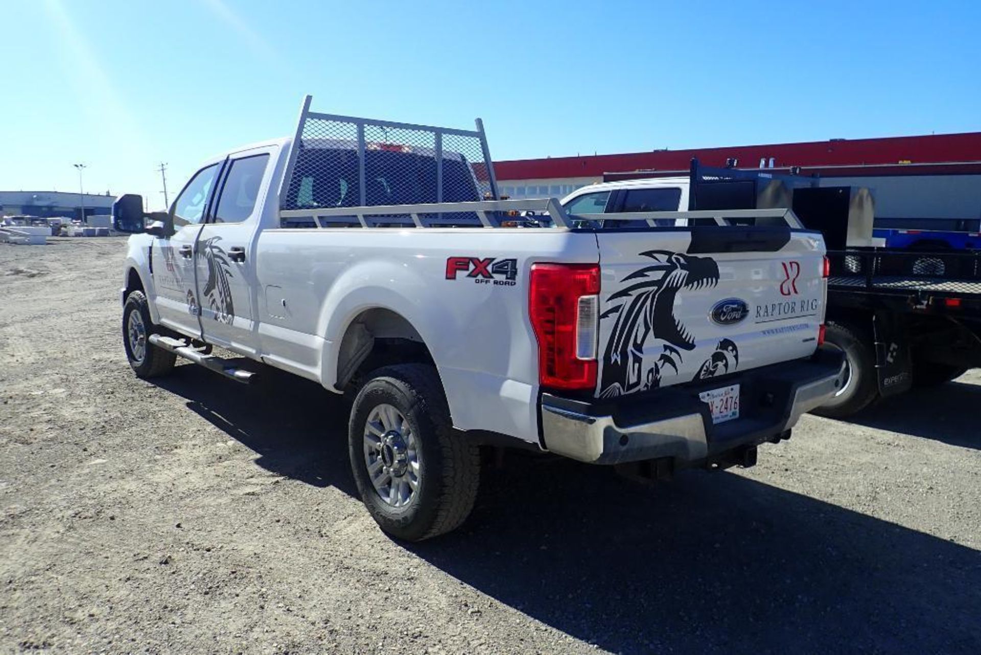 2019 Ford F350 SD XLT FX4 Super Crew Cab 4x4 Pickup Truck. VIN 1FT8W3B61KEF26034. - Image 4 of 8