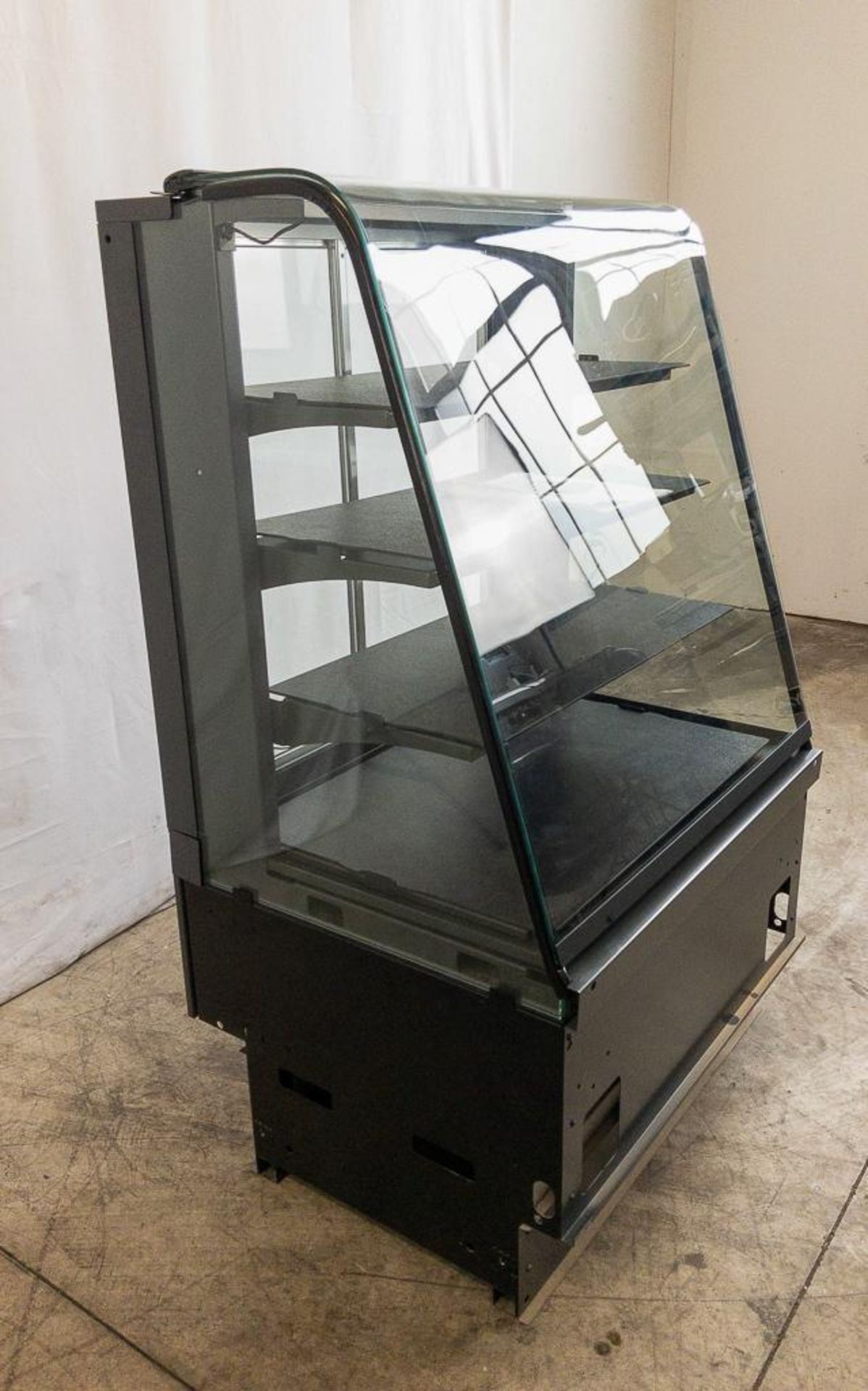 NEW STRUCTURAL CONCEPTS 44'' AMBIENT / DRY MERCHANDISER WITH CURVED GLASS FRONT - MODEL SB4455 - Image 4 of 9