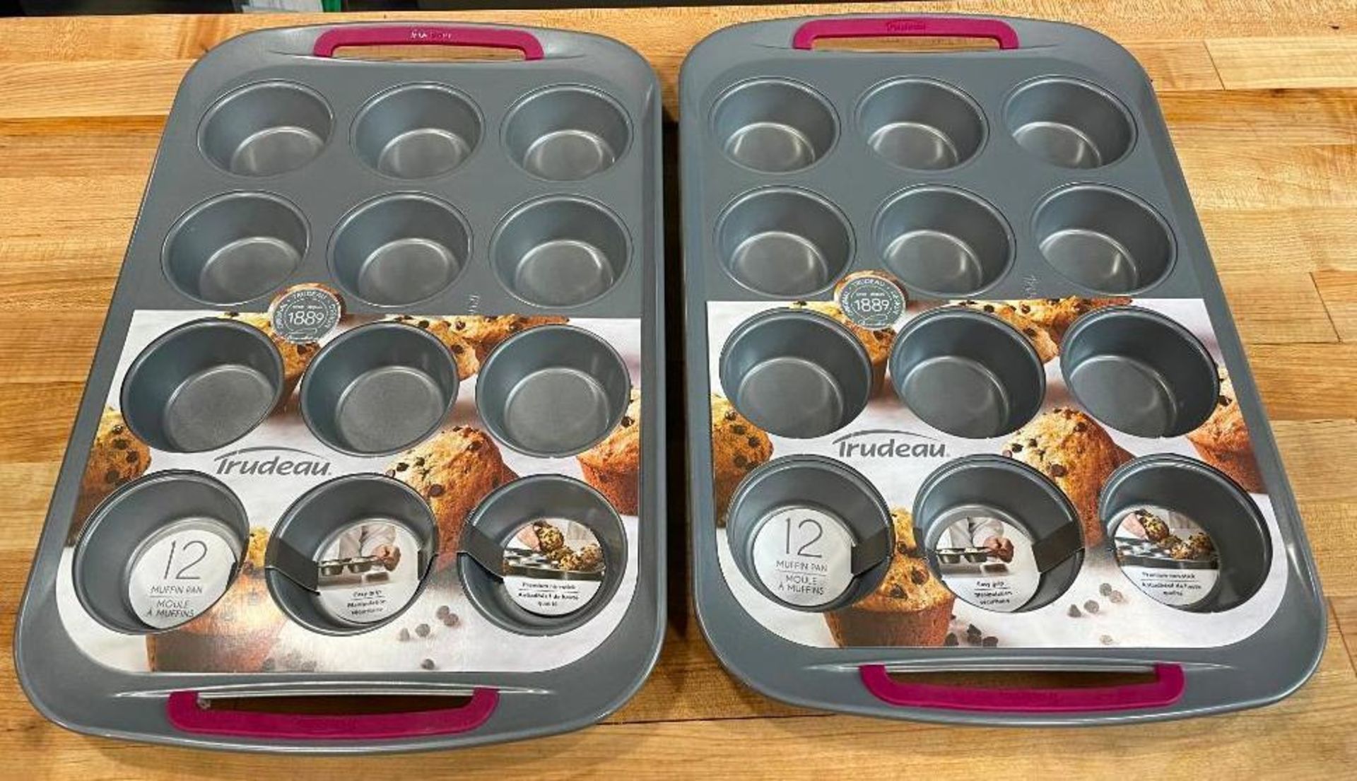TRUDEAU 12 MUFFIN PANS - LOT OF 2