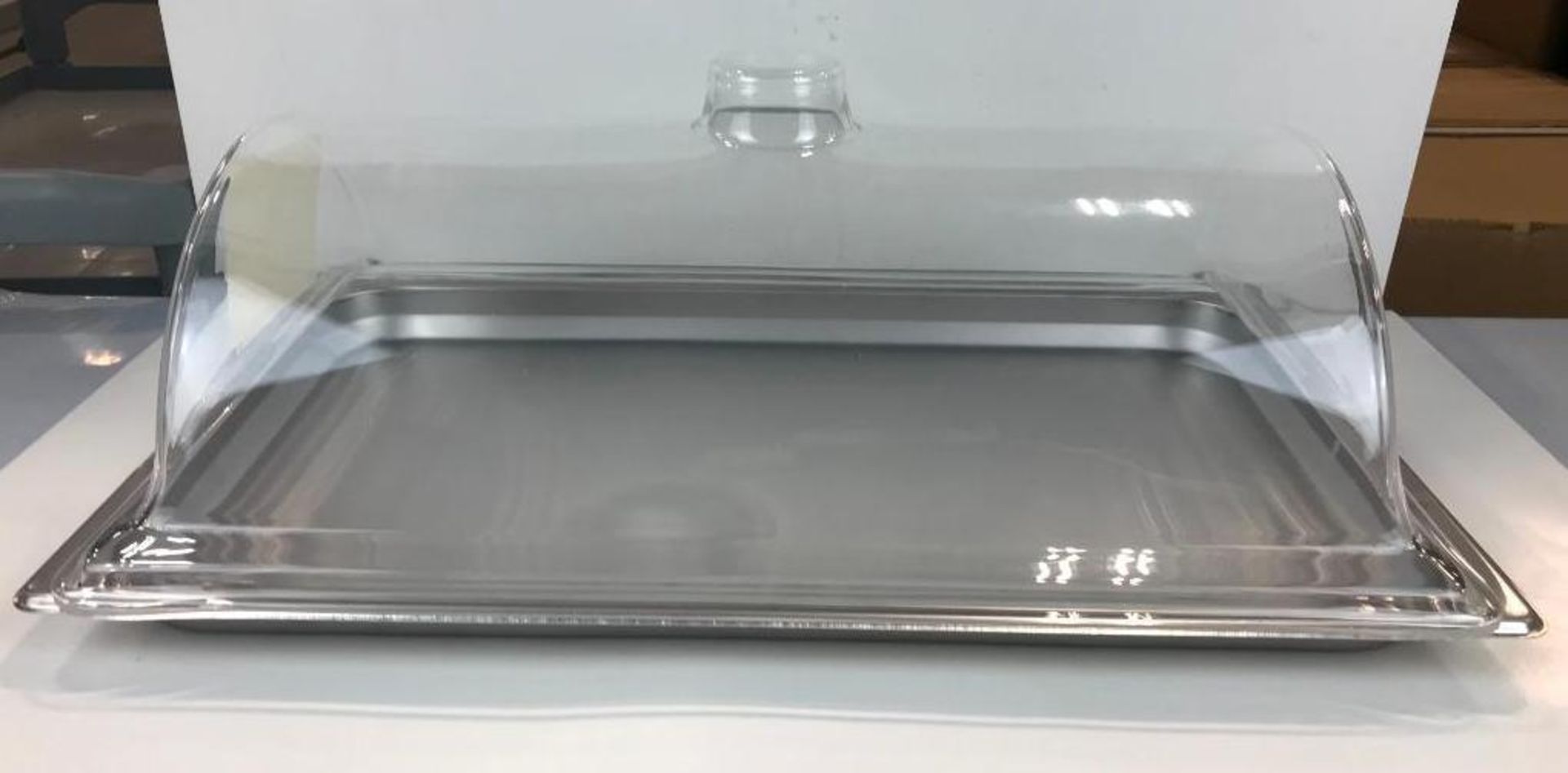 FULL SIZE STAINLESS FOOD PAN WITH POLY DISPLAY COVER - Image 5 of 5