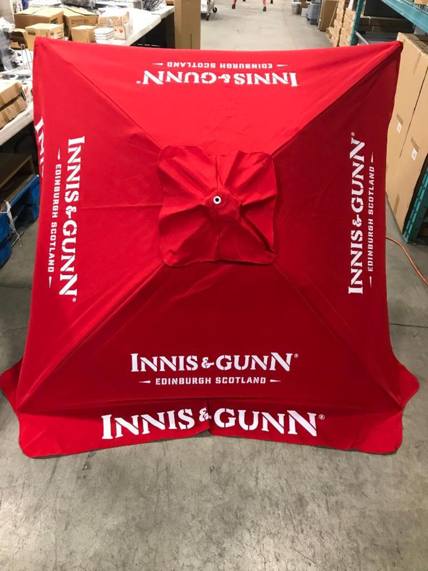 INNIS & GUNN RED PATIO UMBRELLA - Image 2 of 5