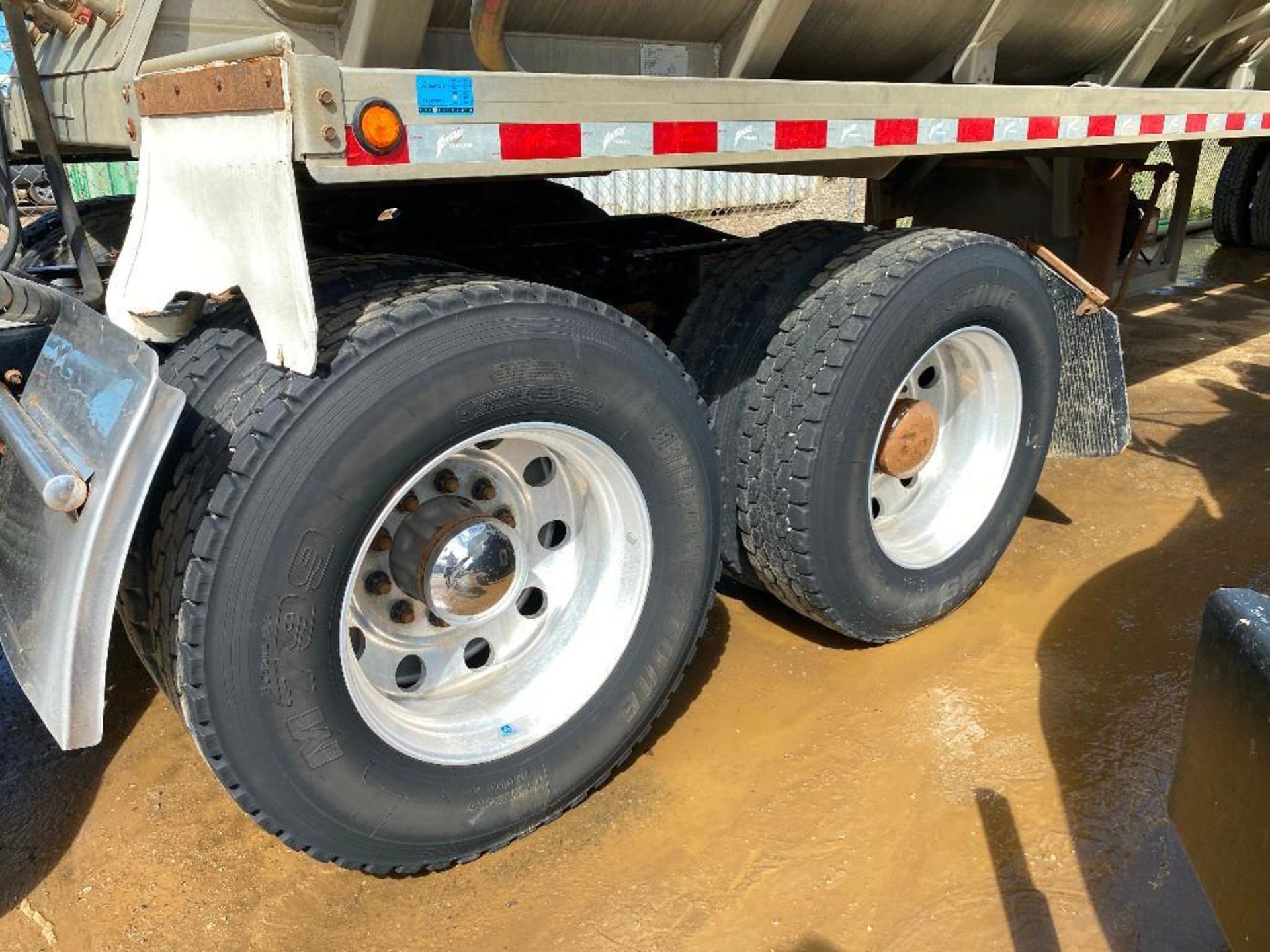 2018 Mack CXU613 T/A Semi-Vac w/ Vantage Tri-Axle Vac Trailer VIN #: 1M1AW07Y9JM085638 - Image 11 of 41