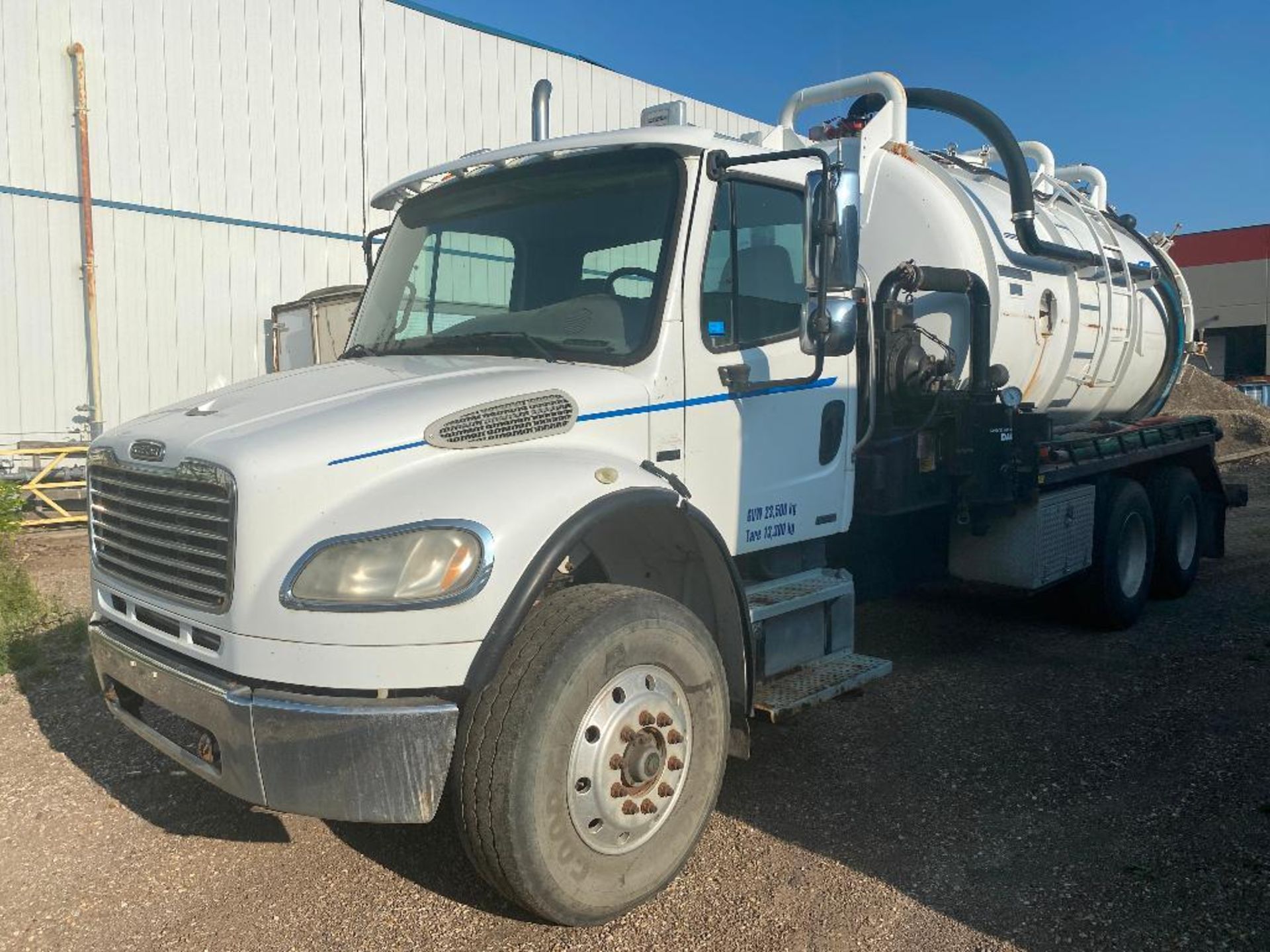 2006 Freightliner M2 T/A Vac Truck VIN#1FVHCYDJ56HV69873