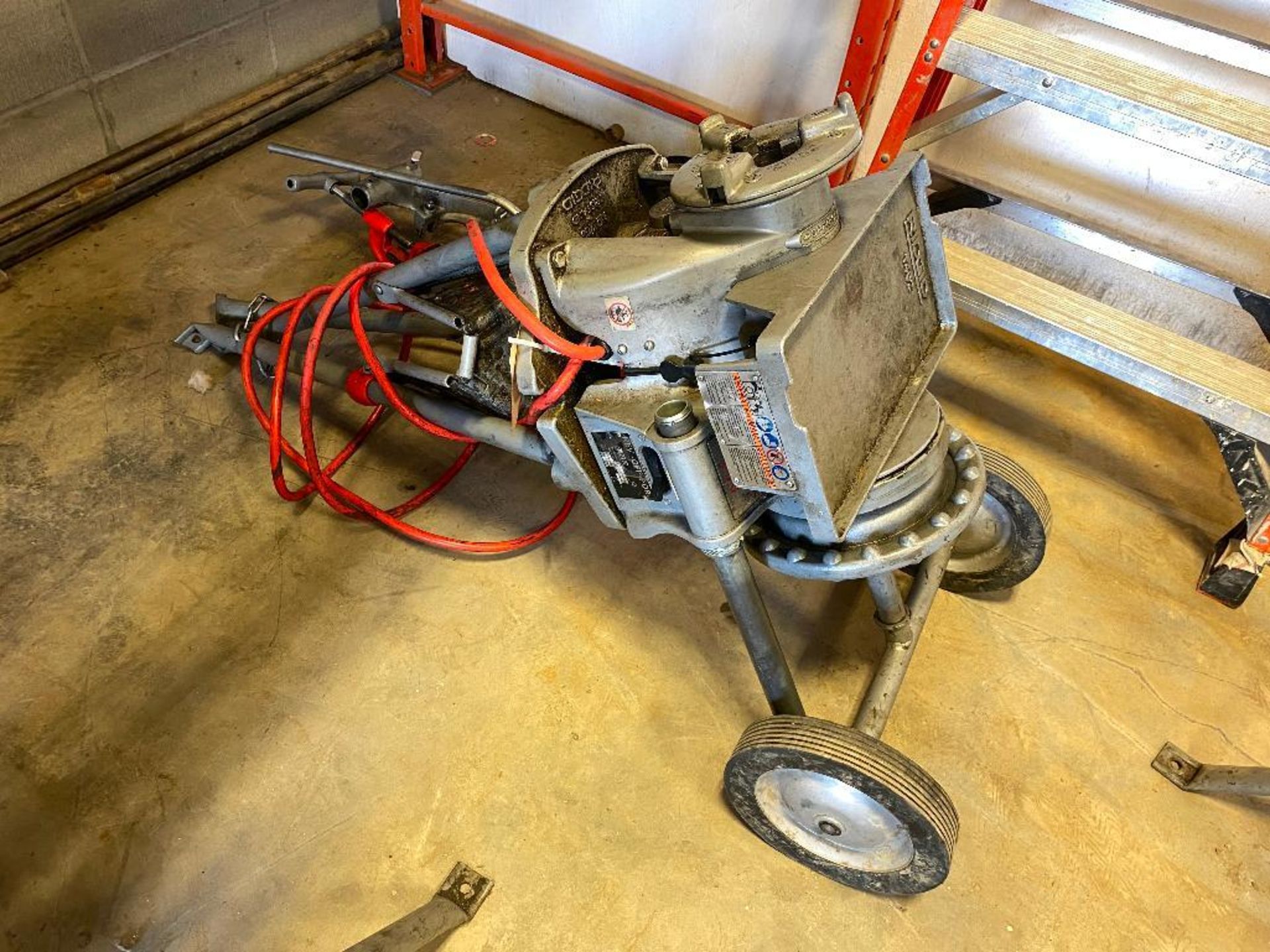 Ridgid 300-T2 Power Drive Pipe Threader