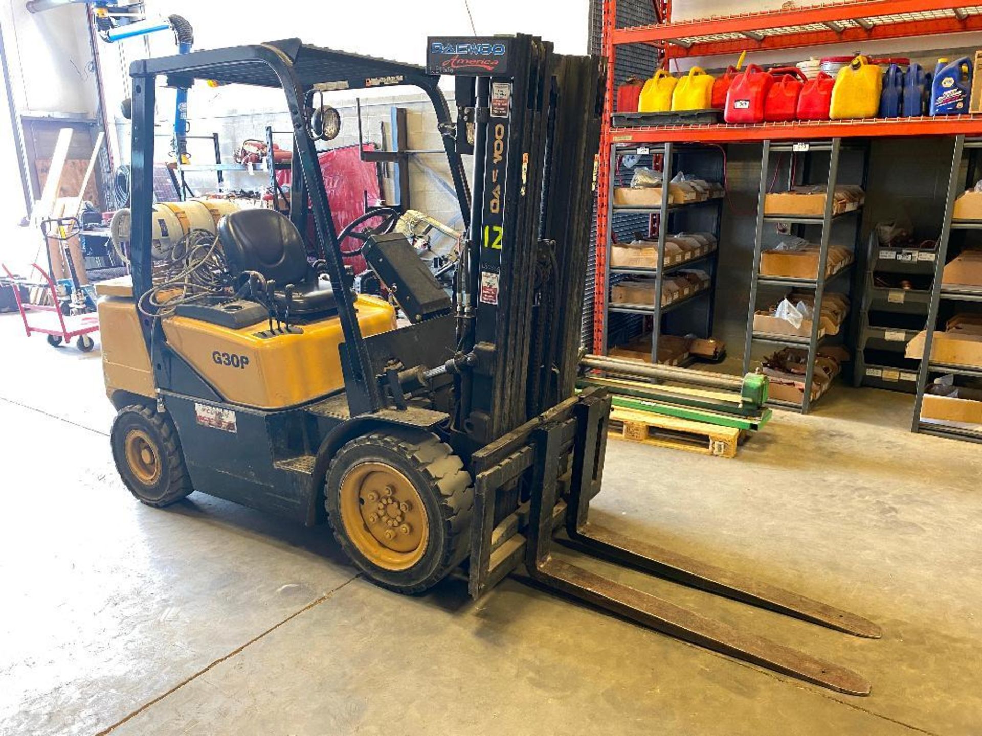 Doosan G30P-3 LP Forklift **NOT AVAILABLE FOR REMOVAL UNTIL MONDAY SEPT 20th @ NOON** - Image 2 of 8