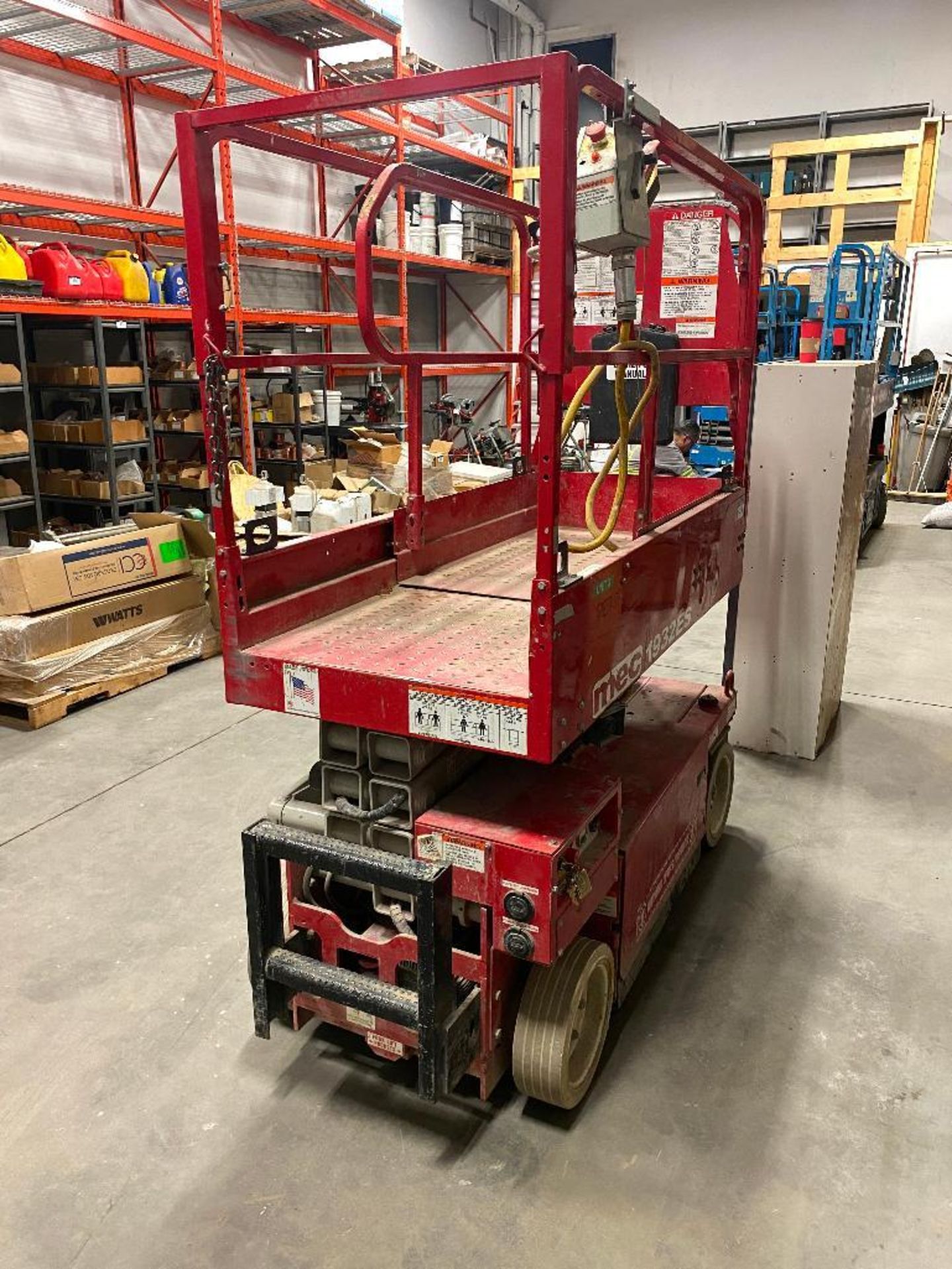 2011 MEC 1932ES Electric Scissor Lift