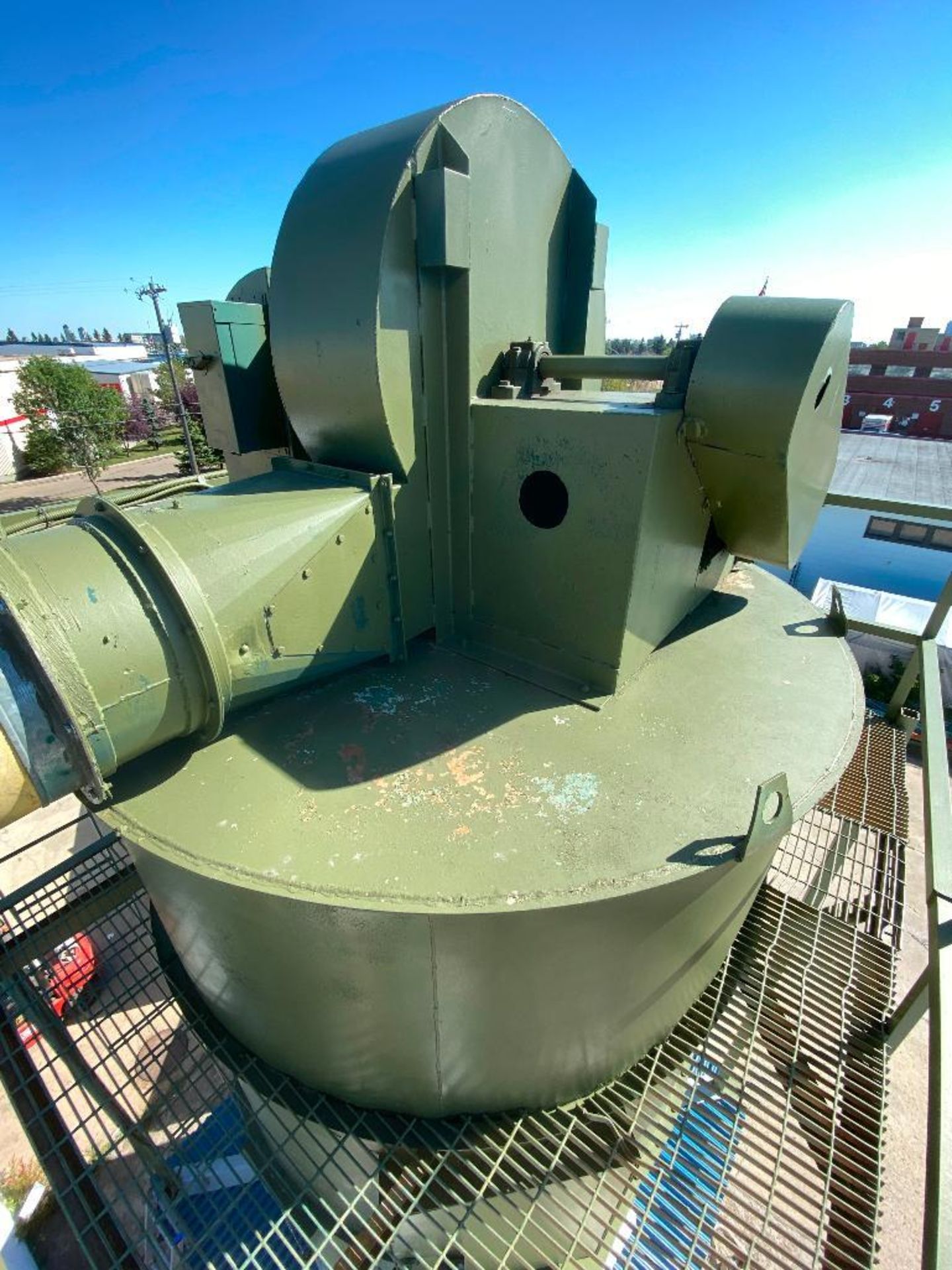 Commercial Dust Collecting System - Image 11 of 11