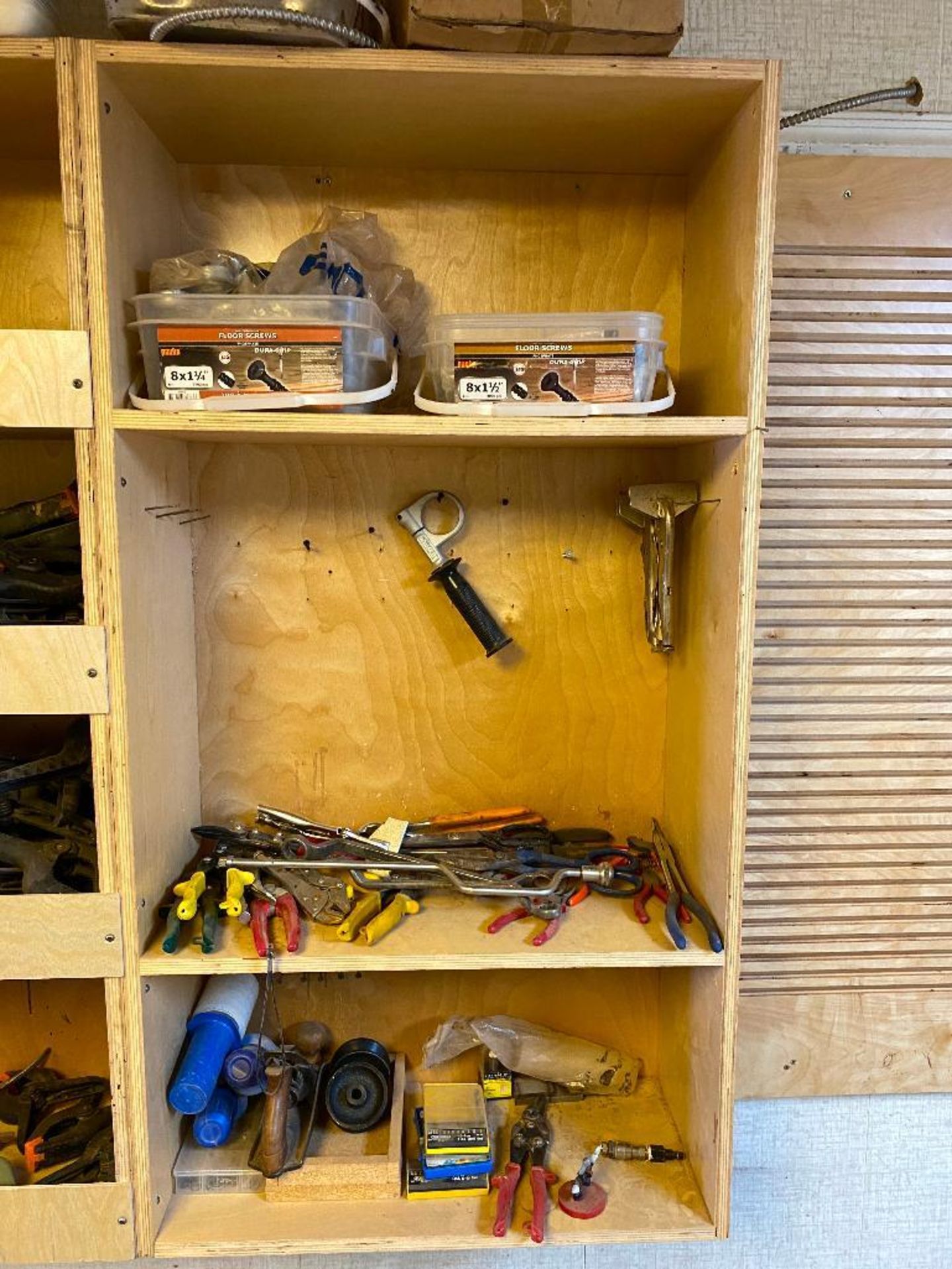 Lot of Tools including Cut-Off Saw, Bench Vise, Clamps, Bits, Hole Saw, Chain, Snips, etc. - Image 4 of 9