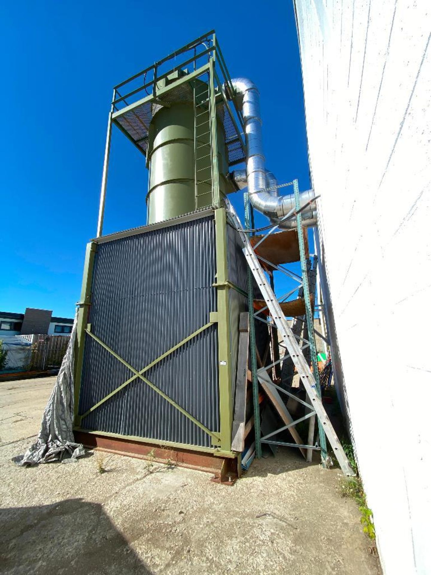 Commercial Dust Collecting System - Image 5 of 11