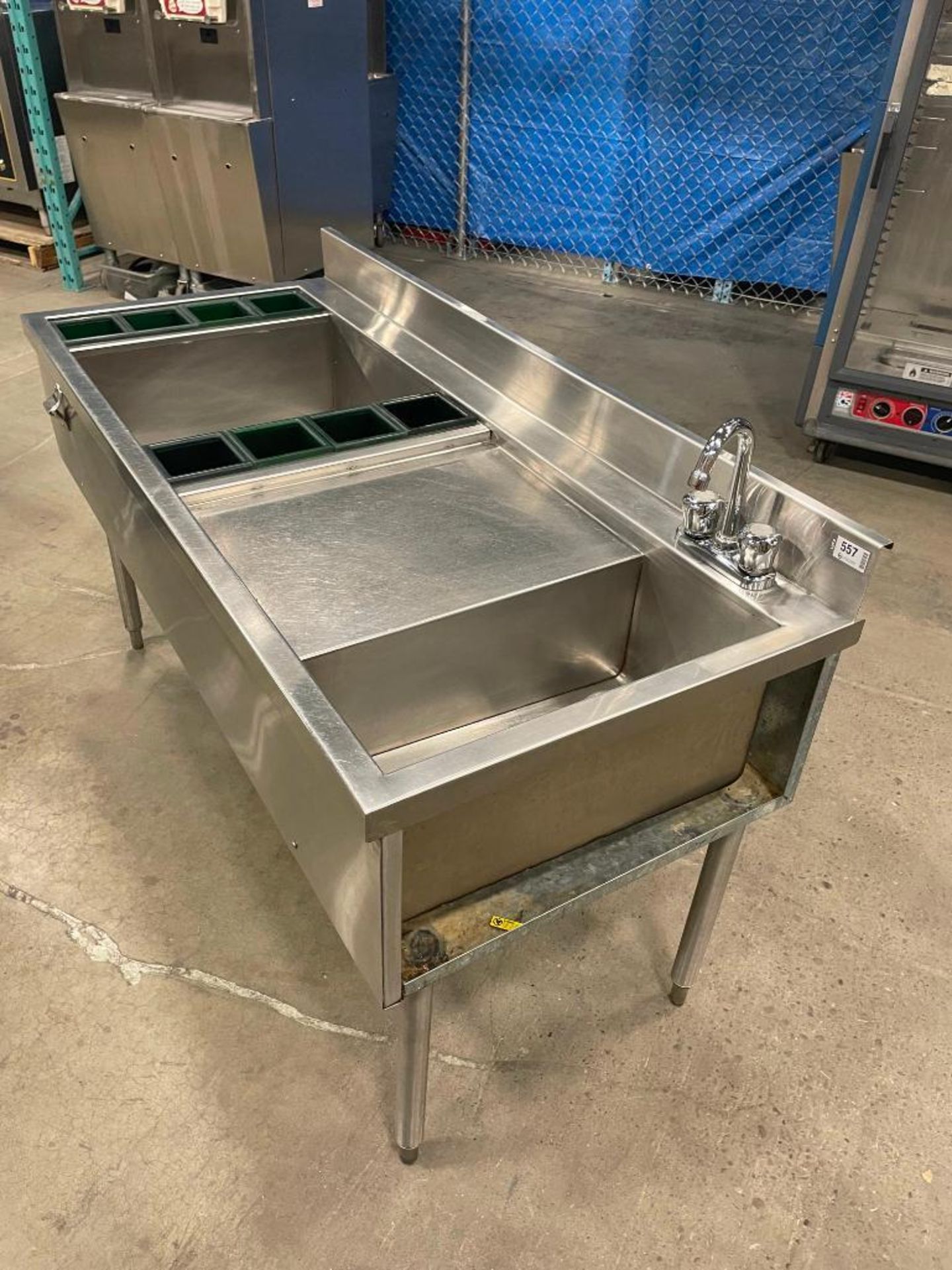 STAINLESS STEEL UNDERBAR WORKSTATION WITH ICE BIN AND SINK - Image 2 of 9