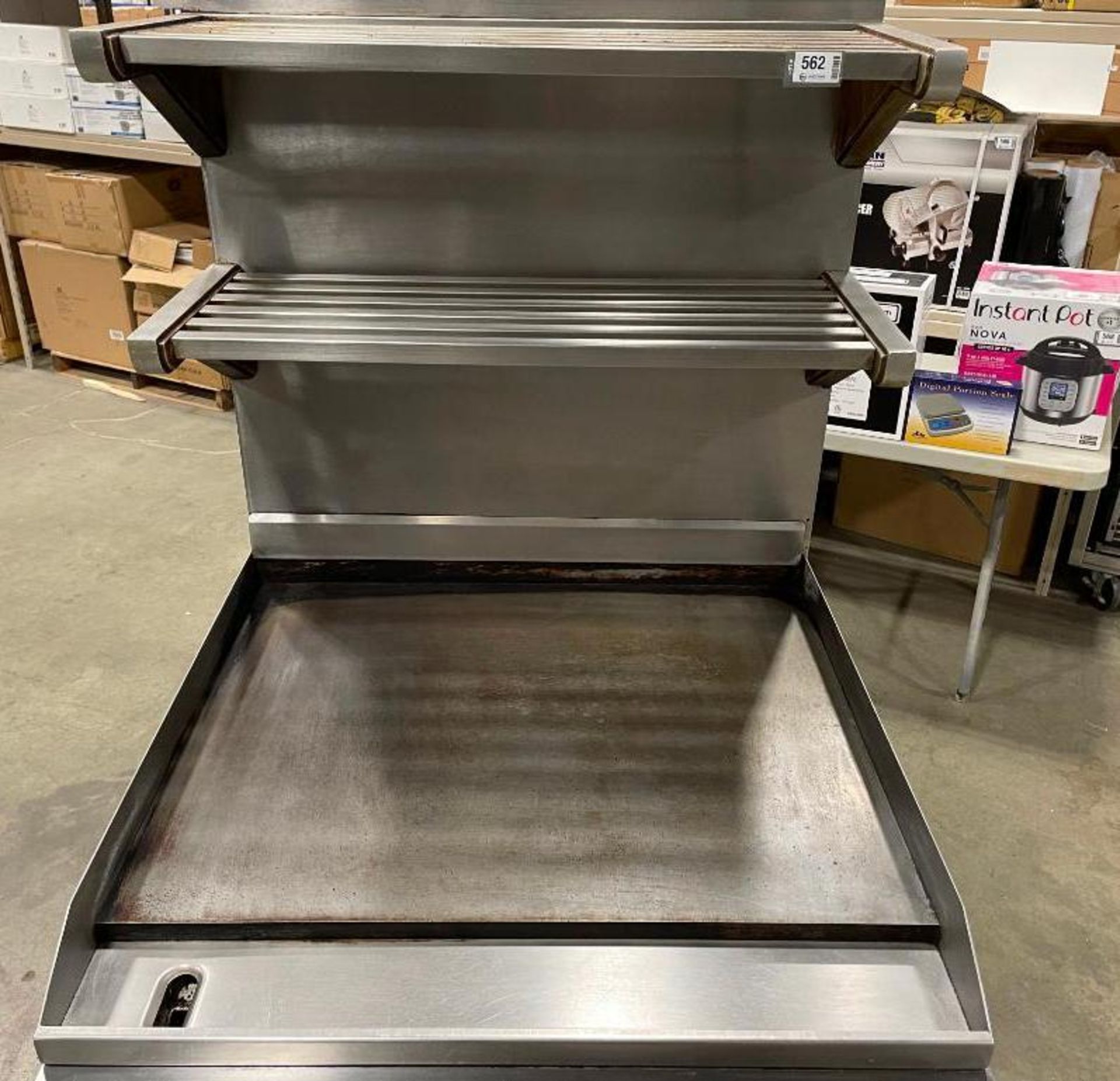 GARLAND M48R MASTER SERIES NATURAL GAS 34" GRIDDLE WITH STANDARD OVEN - Image 4 of 10