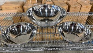 LOT OF (3) HEAVY DUTY STAINLESS STEEL MIXING BOWLS, (1) 5QT & (2) 1QT