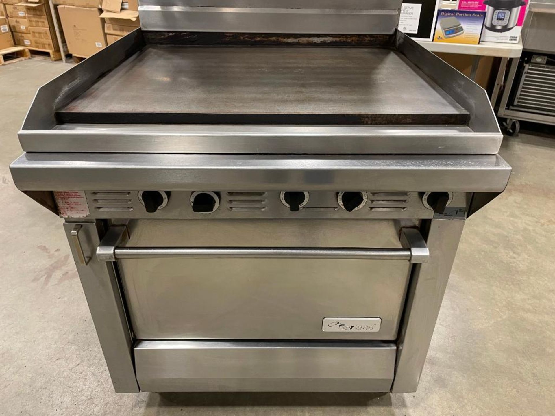 GARLAND M48R MASTER SERIES NATURAL GAS 34" GRIDDLE WITH STANDARD OVEN - Image 5 of 10