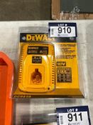 Dewalt DC9310 7.2V-18V NICD/NIMH/LI-ION Fast Charger