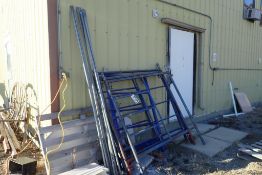 Lot of Scaffolding w/ 6 Ends and Crossbraces.