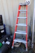 Louisville 6' Fiberglass/Aluminum Step Ladder.