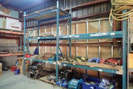 Lot of 4 Sections Pallet Racking inc. 7 Uprights, 20 Crossbeams, Wire Decking and Wood Decking.