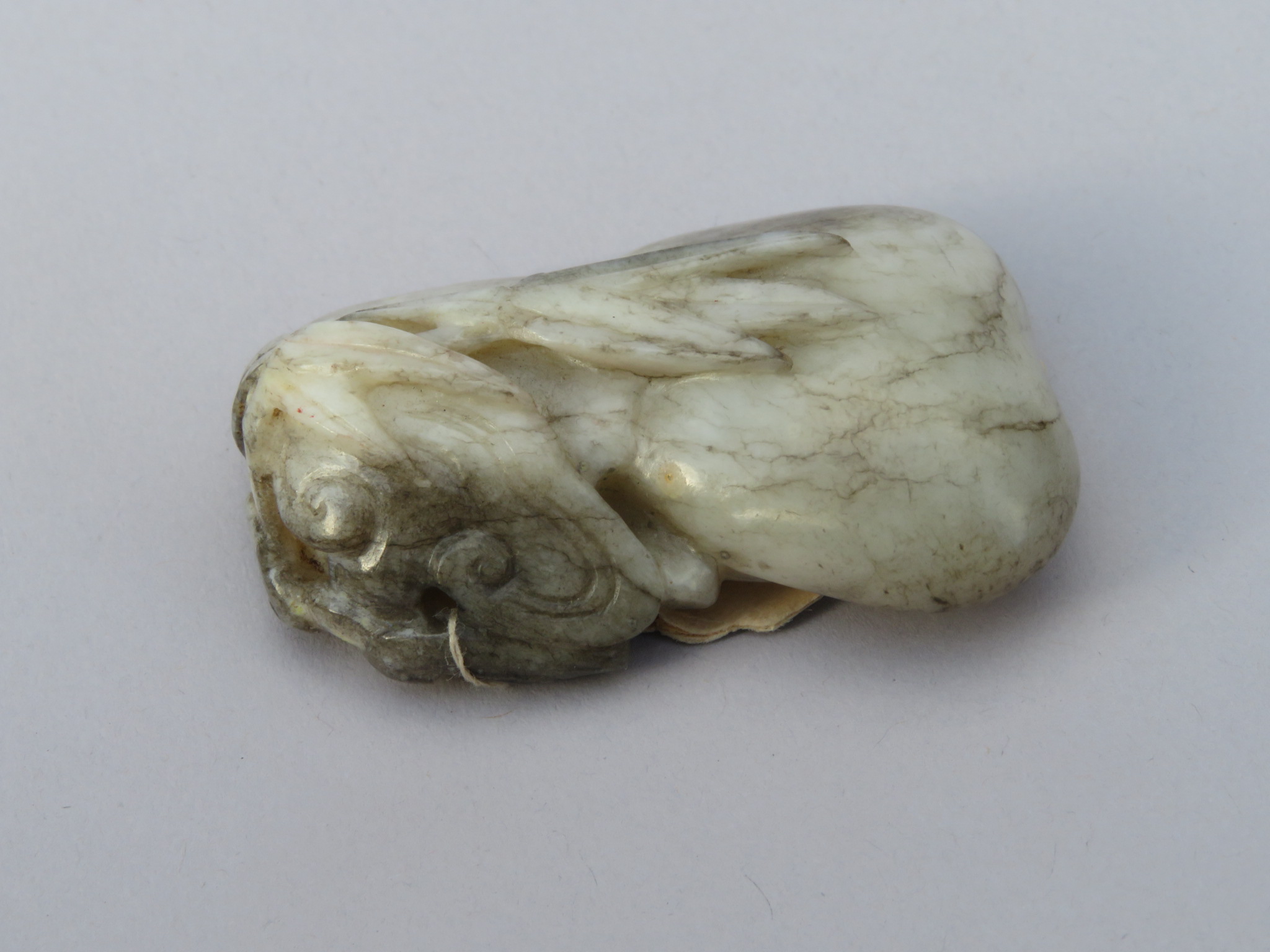 A CHINESE MOTTLED GREY JADE OF A SACRED FUNGUS, QING DYNASTY - Image 8 of 10