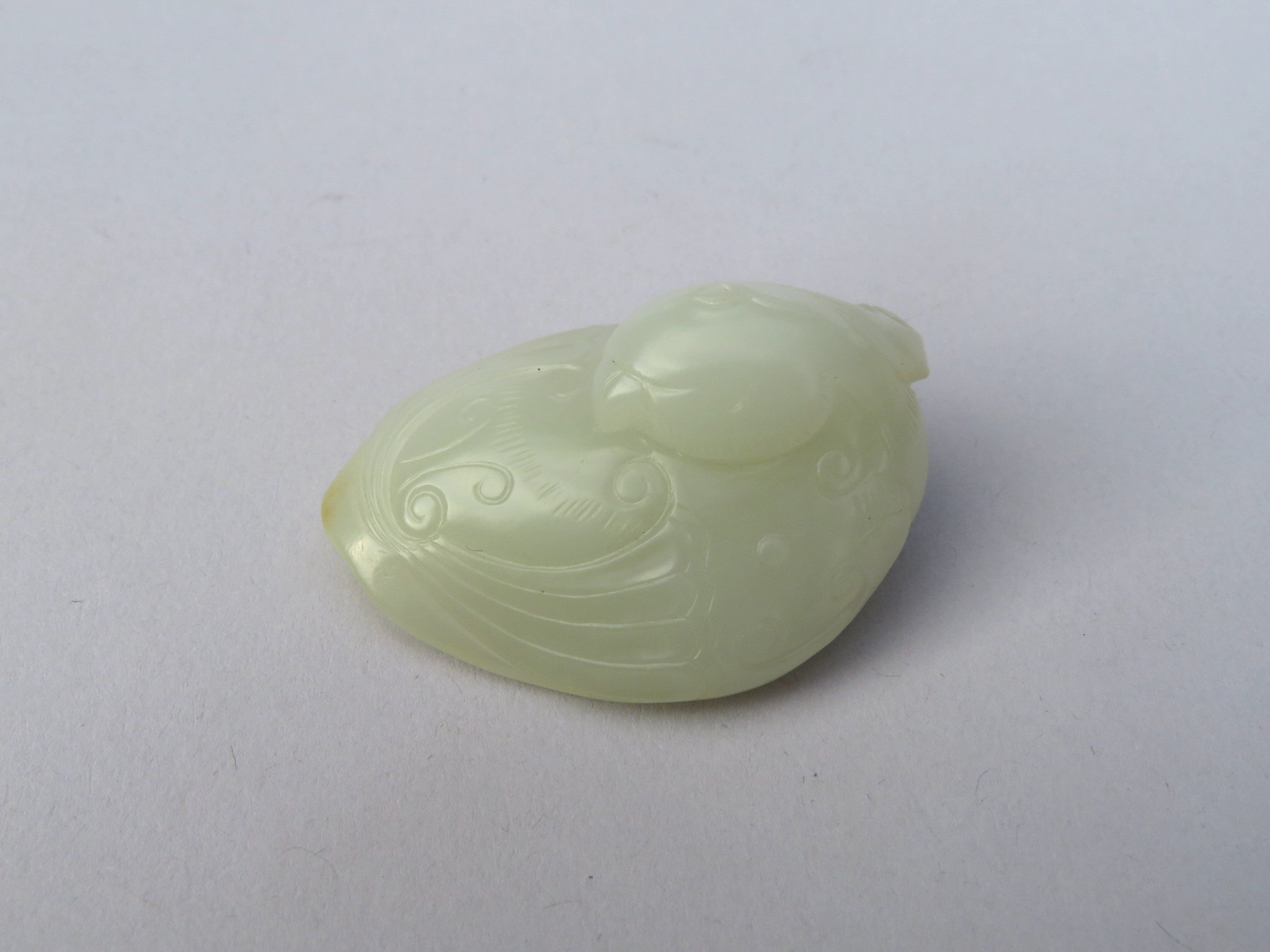 A GOOD CHINESE CELADON JADE CARVING OF A PHOENIX, QING DYNASTY, 18TH CENTURY - Image 6 of 11