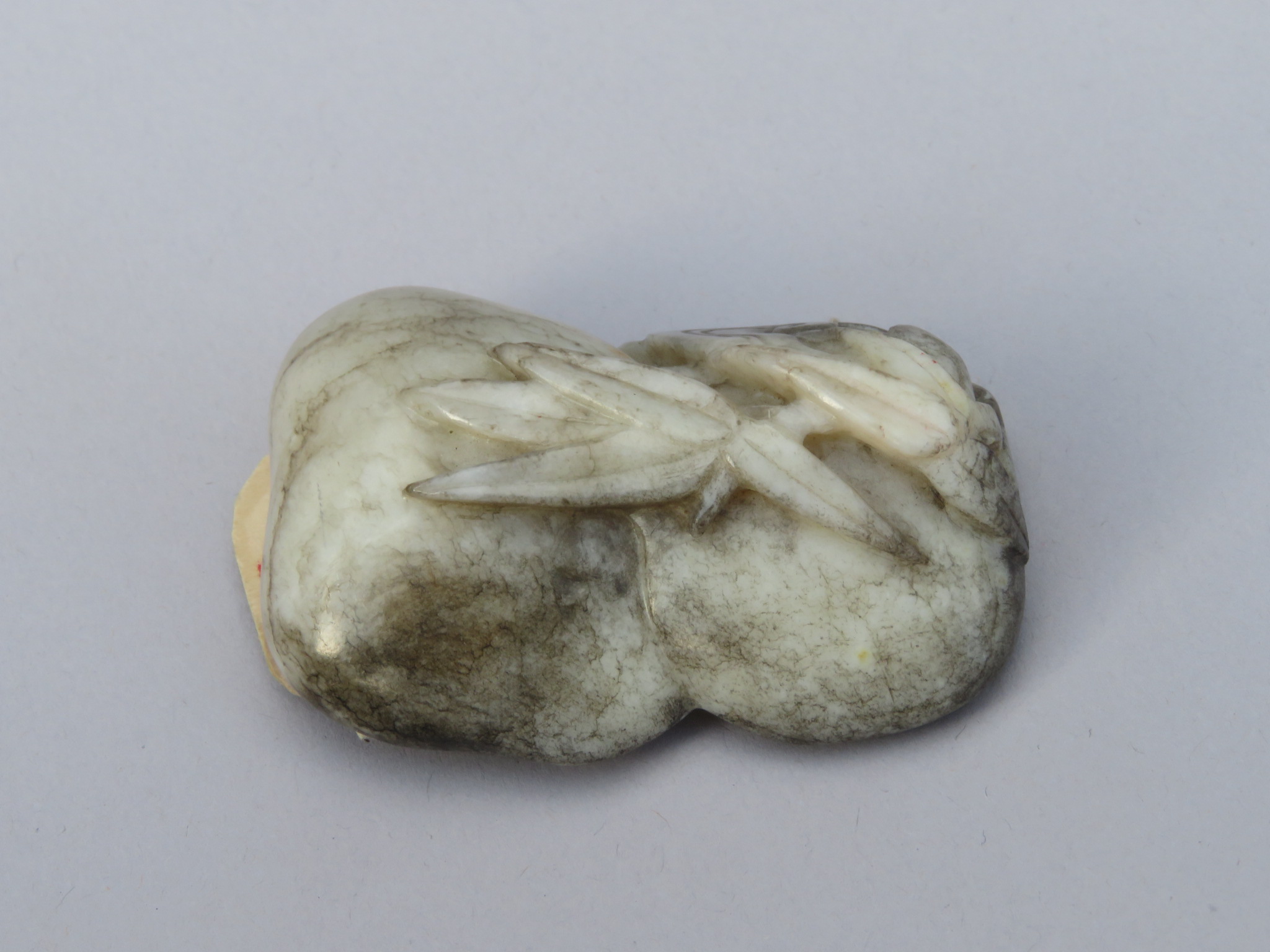 A CHINESE MOTTLED GREY JADE OF A SACRED FUNGUS, QING DYNASTY - Image 7 of 10