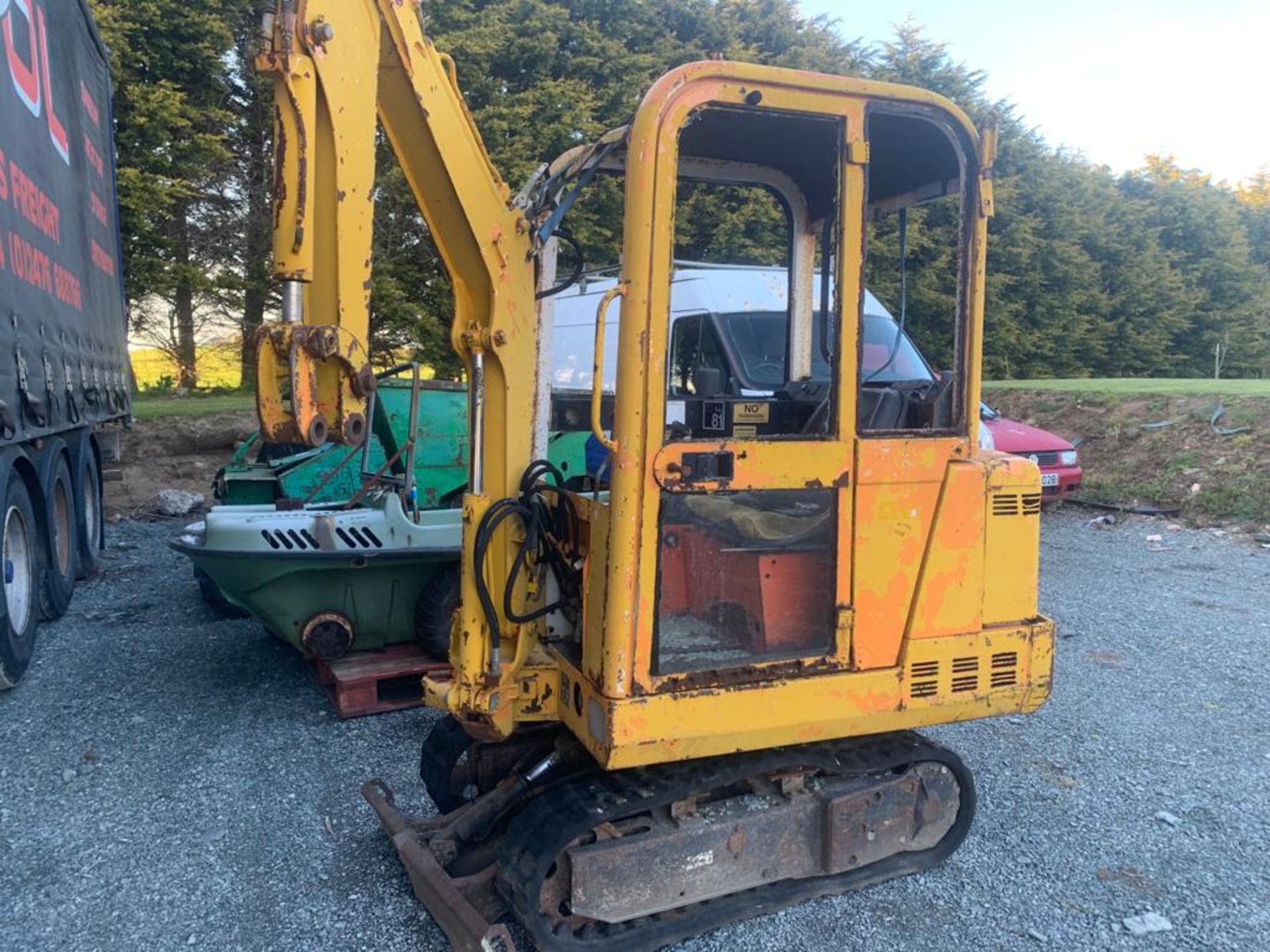 PEL JOB MINI DIGGER LOCATION N IRELAND