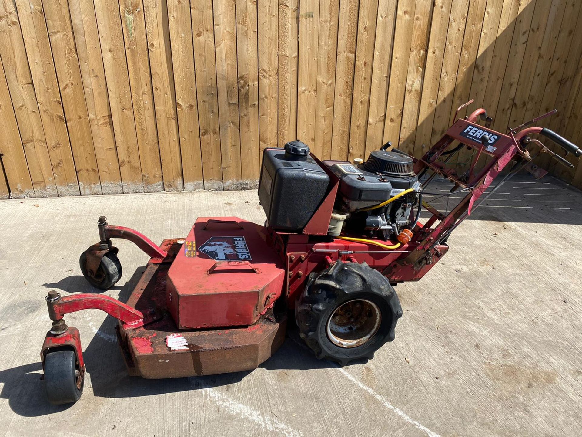 FERRIS HYDROWALK SD SCAG MOWER LOCATION NORTH YORKSHIRE