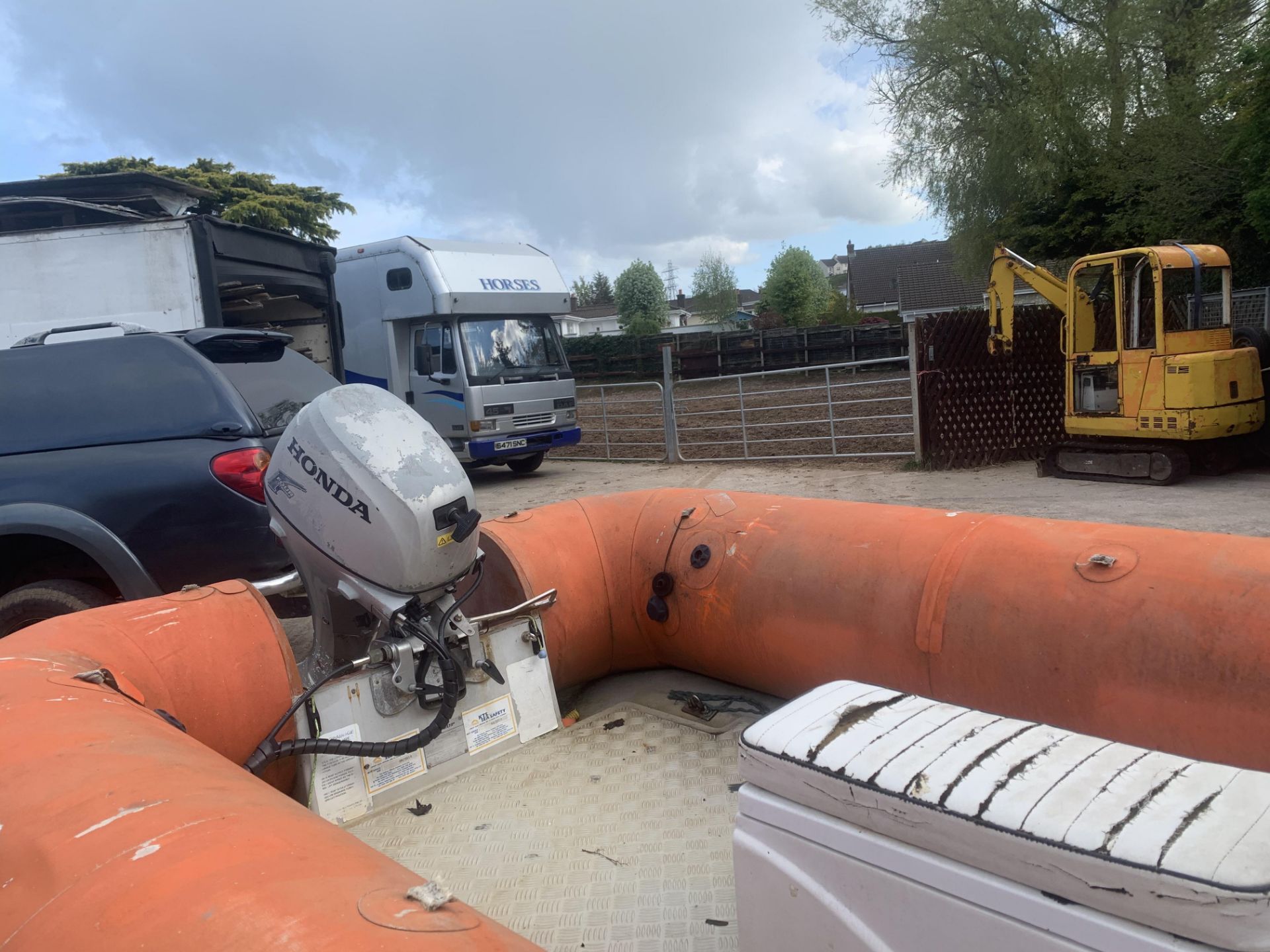 DUNLOP FAST RESCUE 14 FEET RIBBED BOAT.HONDA 20HP ENGINE.LOCATION N IRELAND. - Image 3 of 7