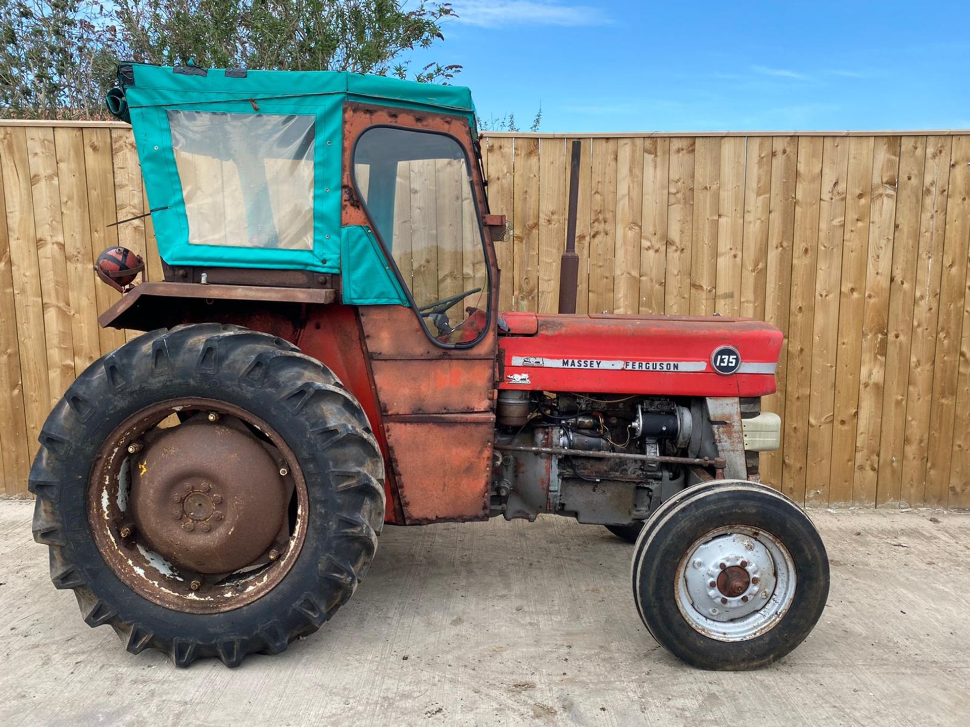 1970 MASSEY FERGUSON 135 DIESEL TRACTOR LOCATION NORTH YORKSHIRE - Image 4 of 9