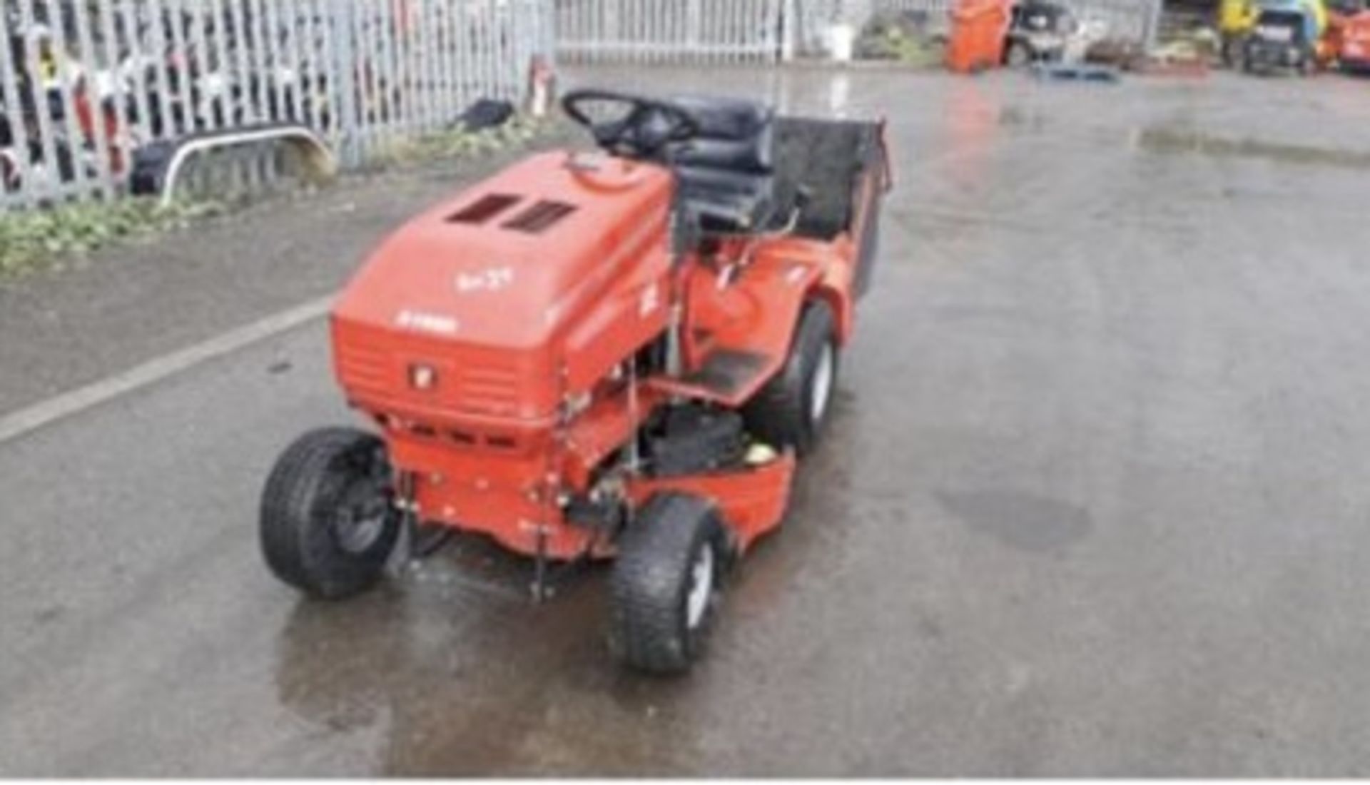 WESTWOOD S1600 PETROL MOWER LOCATION N IRELAND - Image 7 of 7