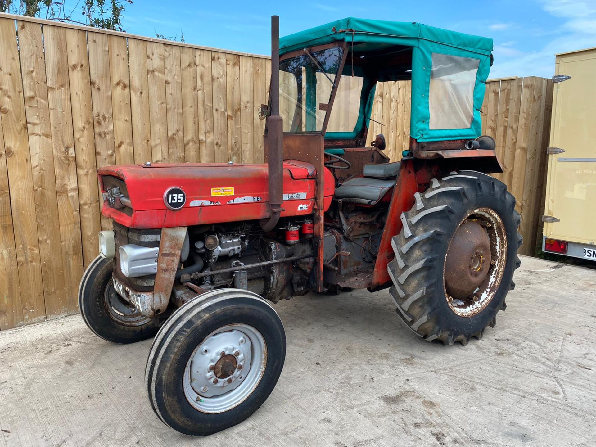 1970 MASSEY FERGUSON 135 DIESEL TRACTOR - Image 9 of 9