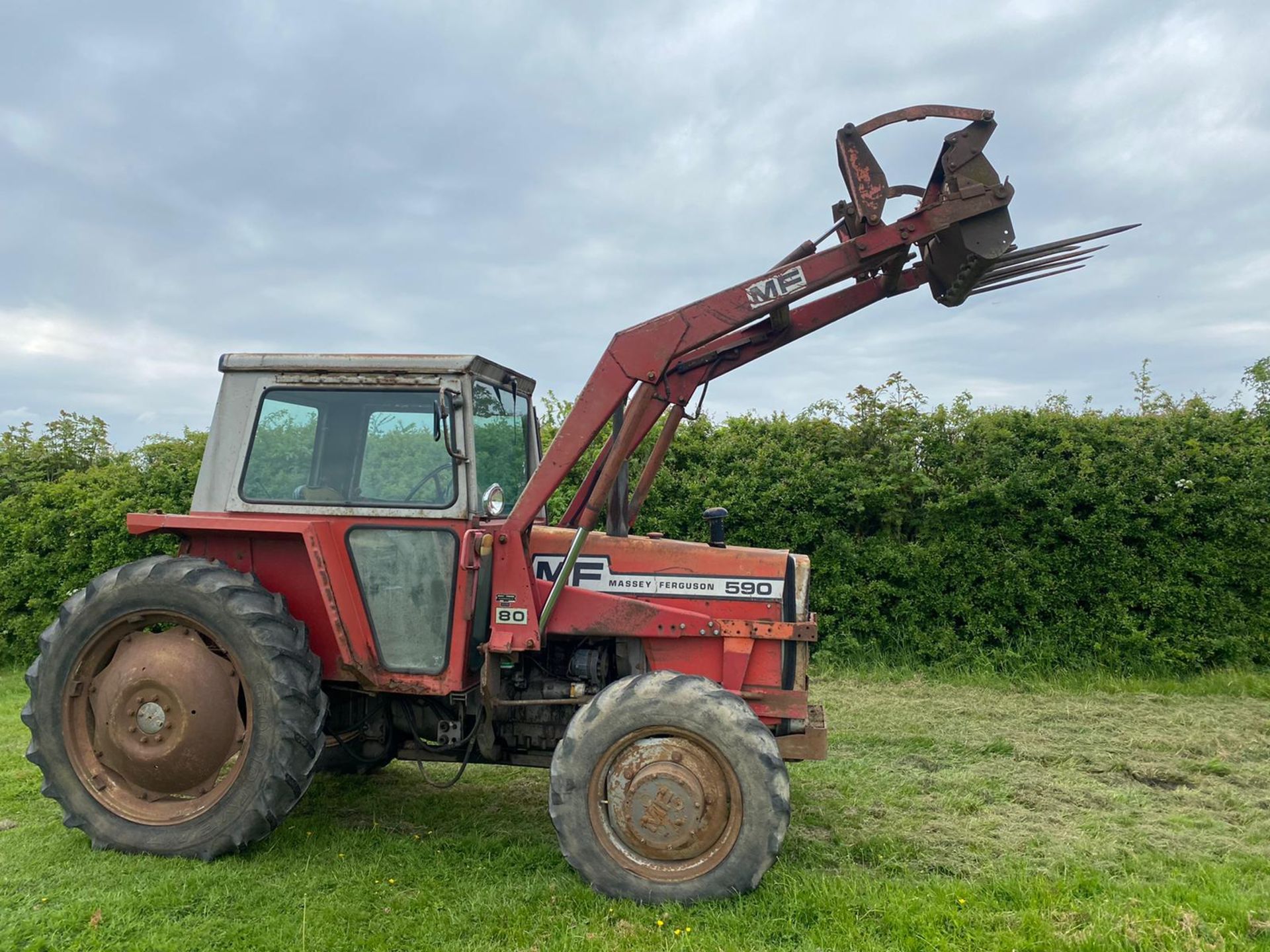 ,MASSEY FERGUSON 590 DIESEL LOADER TRACTOR LOCATION NORTH YORKSHIRE - Image 2 of 7