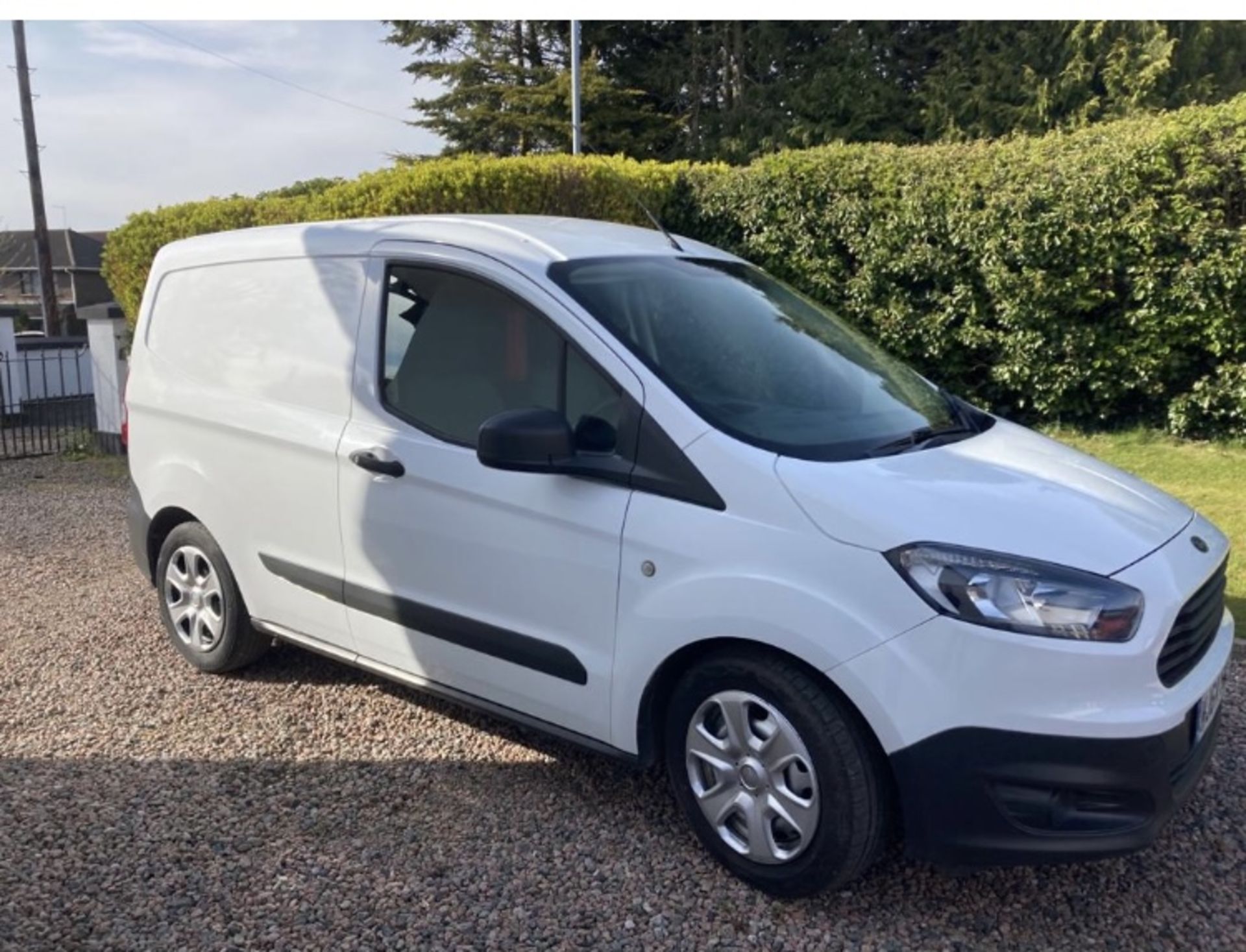 2015 FORD COURIER VAN LOCATION N IRELAND