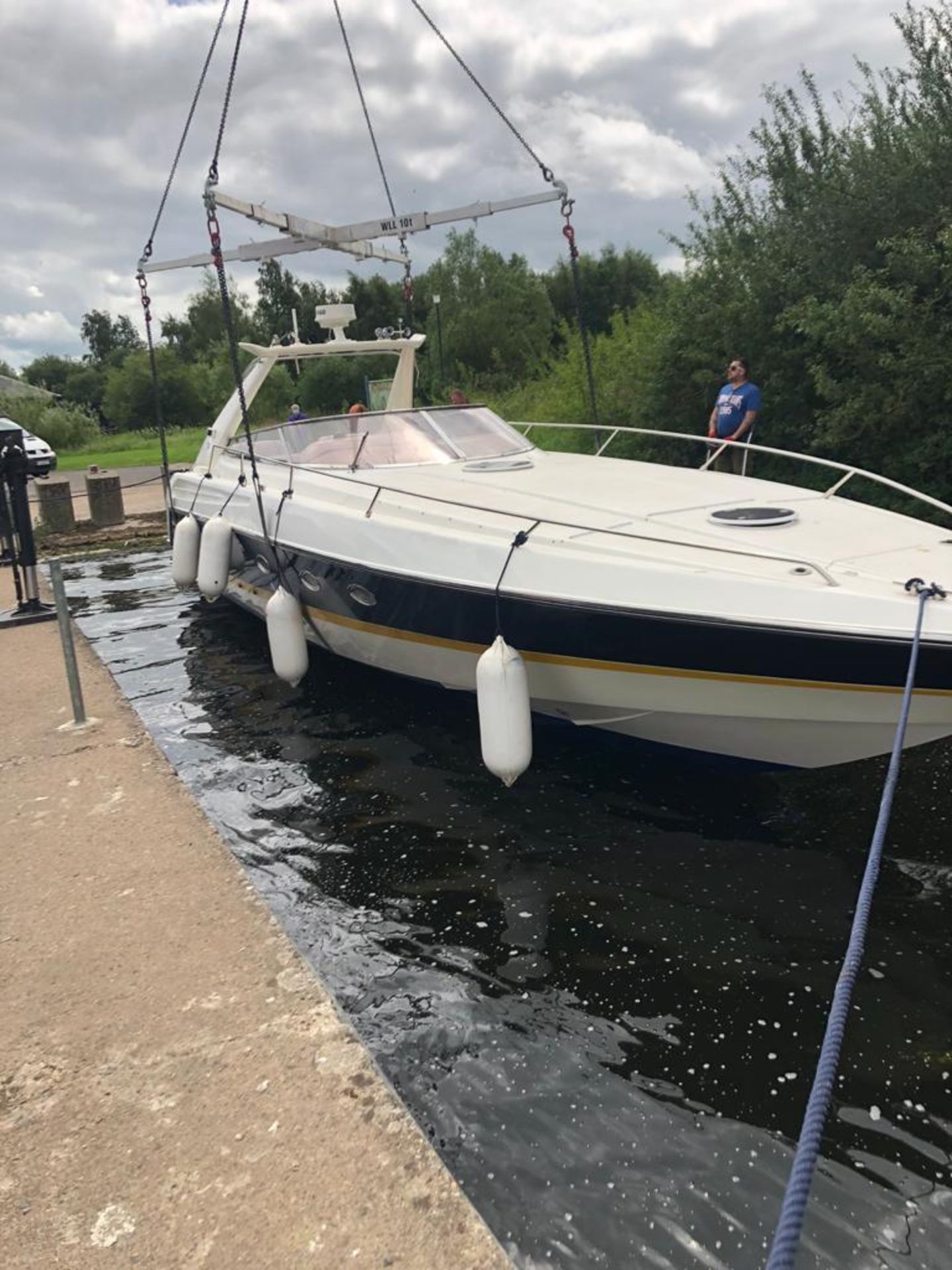 Sunseeker Tomahawk 41 - Image 2 of 17