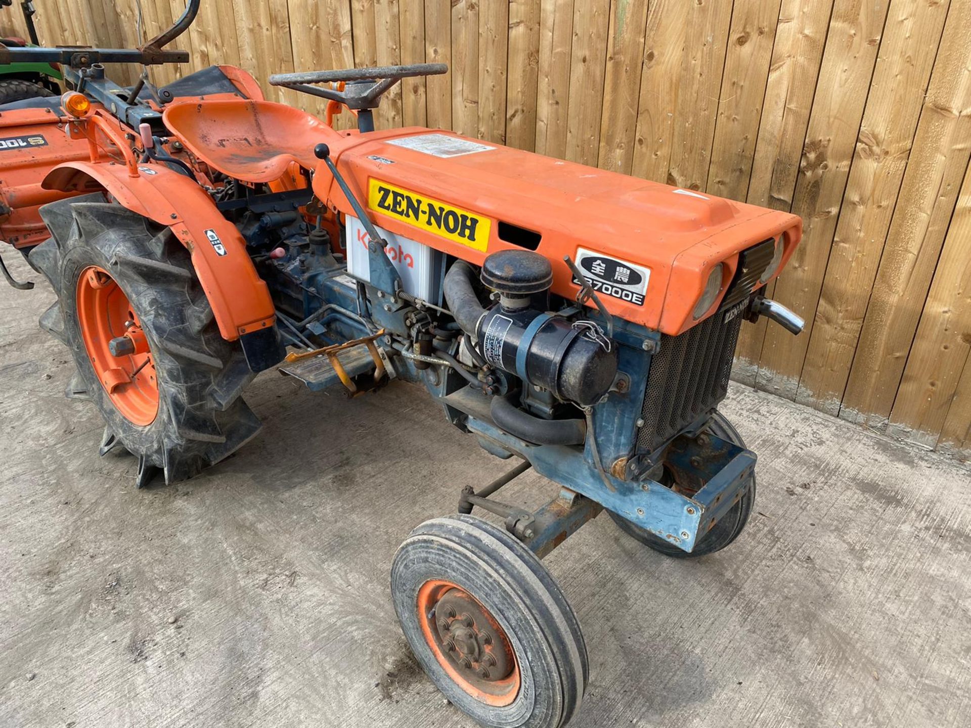 KUBOTA ZB7000E COMPACT TRACTOR AND ROTOVATOR LOCATION NORTH YORKSHIRE - Image 4 of 5