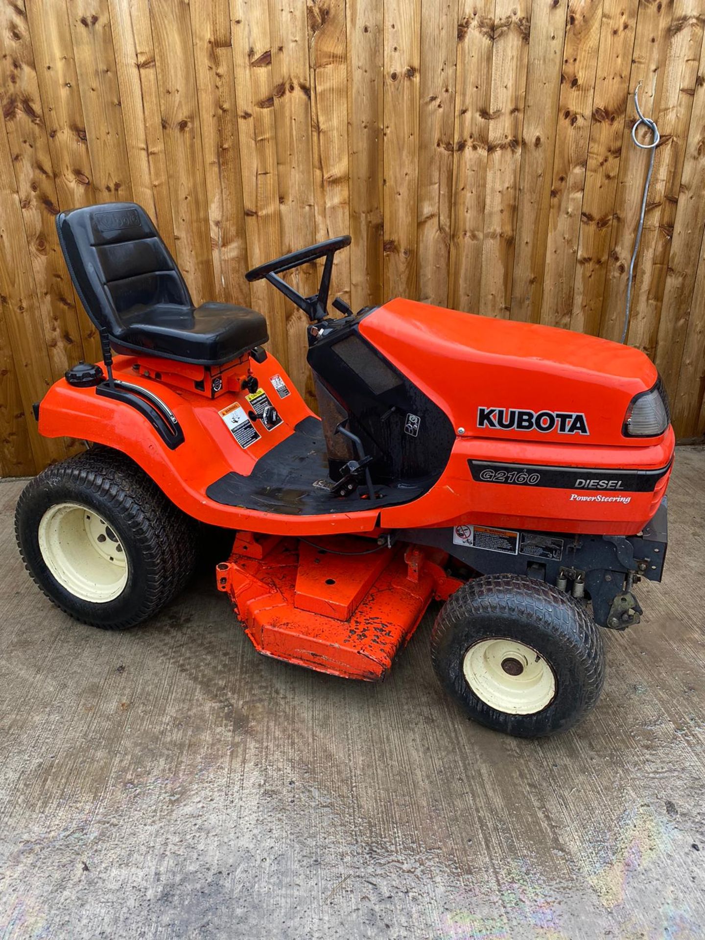 KUBOTA G2160 DIESEL MOWER LOCATION NORTH YOURKSHIRE - Image 3 of 5