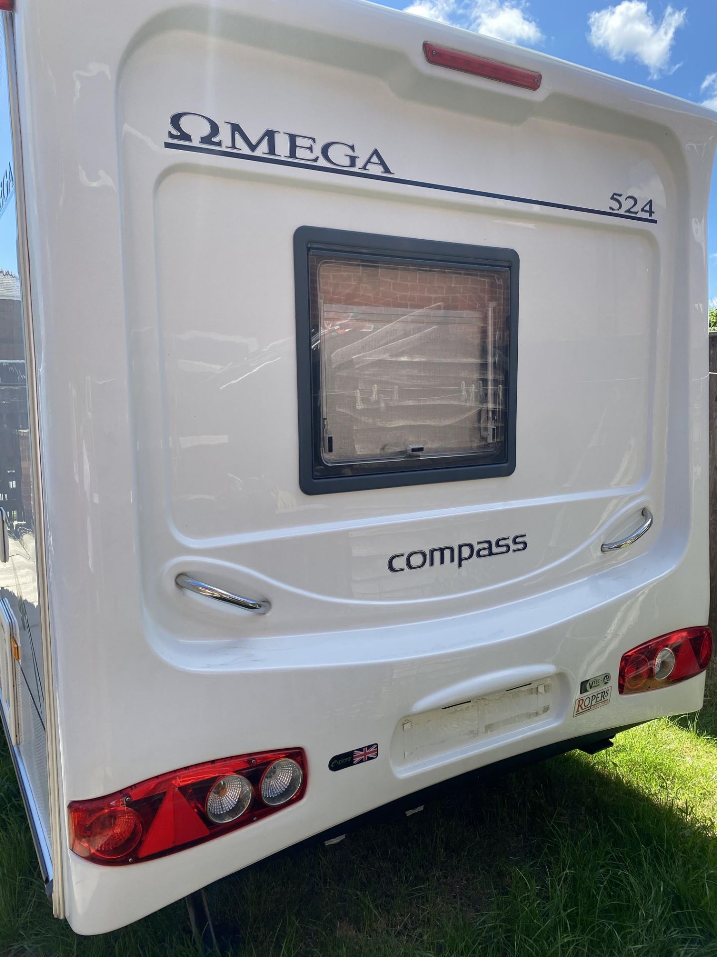 Compass Omega 524 4 berth caravan Location NORTH YORKSHIRE - Image 11 of 11