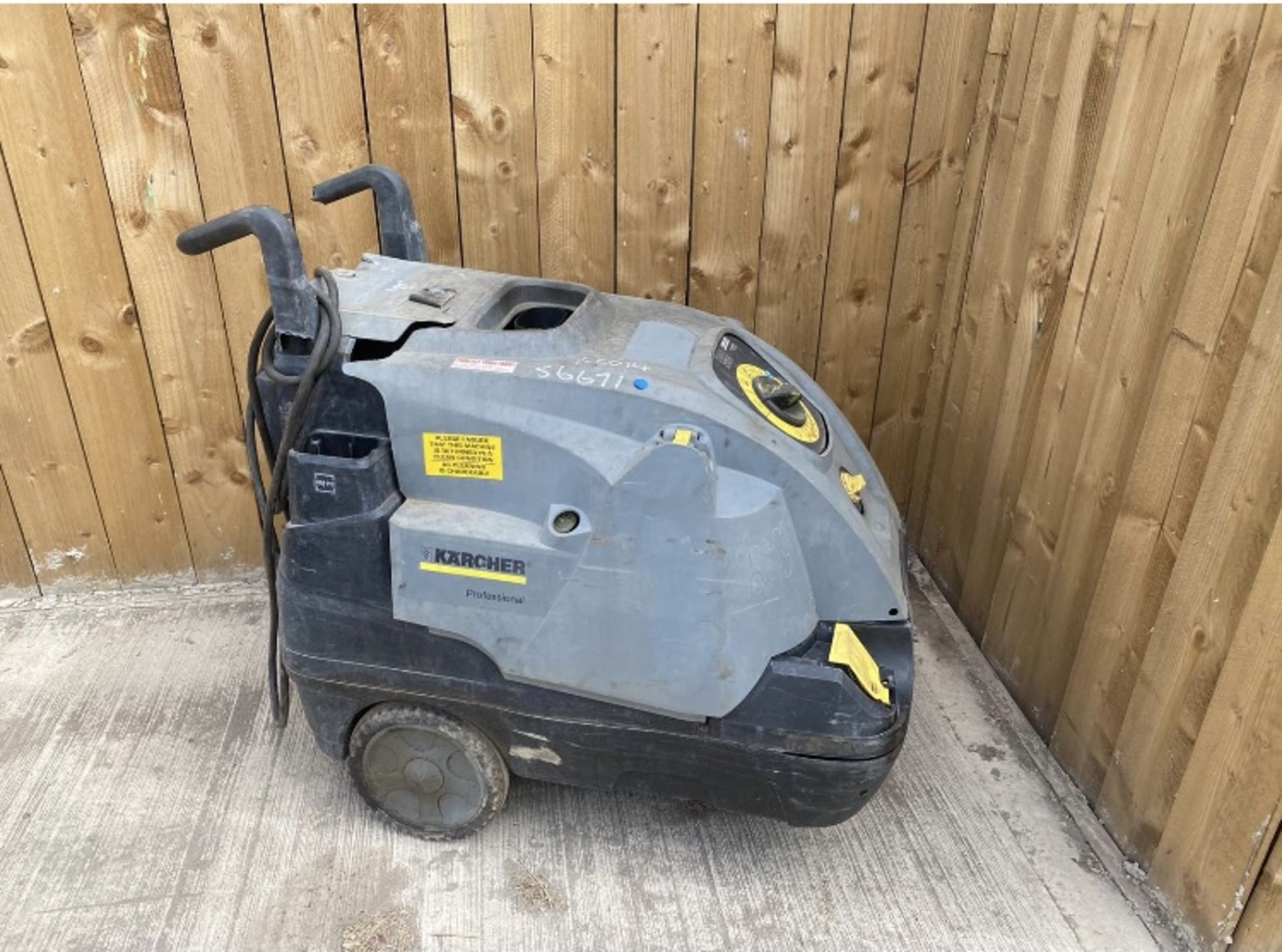 2014 KARCHER HDS6/10C DIESEL STREAM CLEANER LOCATION NORTH YORKSHIRE