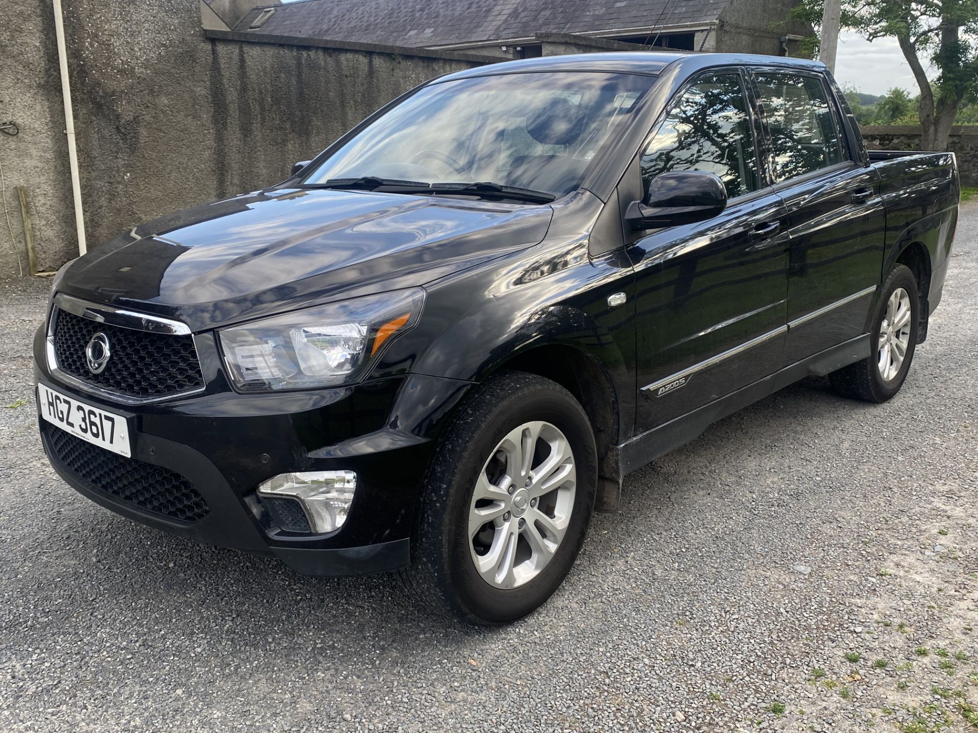 2017 SSANGYONG KORANDO SPORTS 2.0 SE 153 BHP PICK UP LOCATION N IRELAND - Image 3 of 7