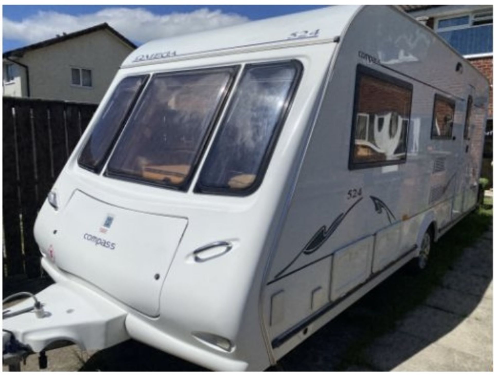 COMPASS OMEGA 524 4 BERTH CARAVAN LOCATION NORTH YORKSHIRE